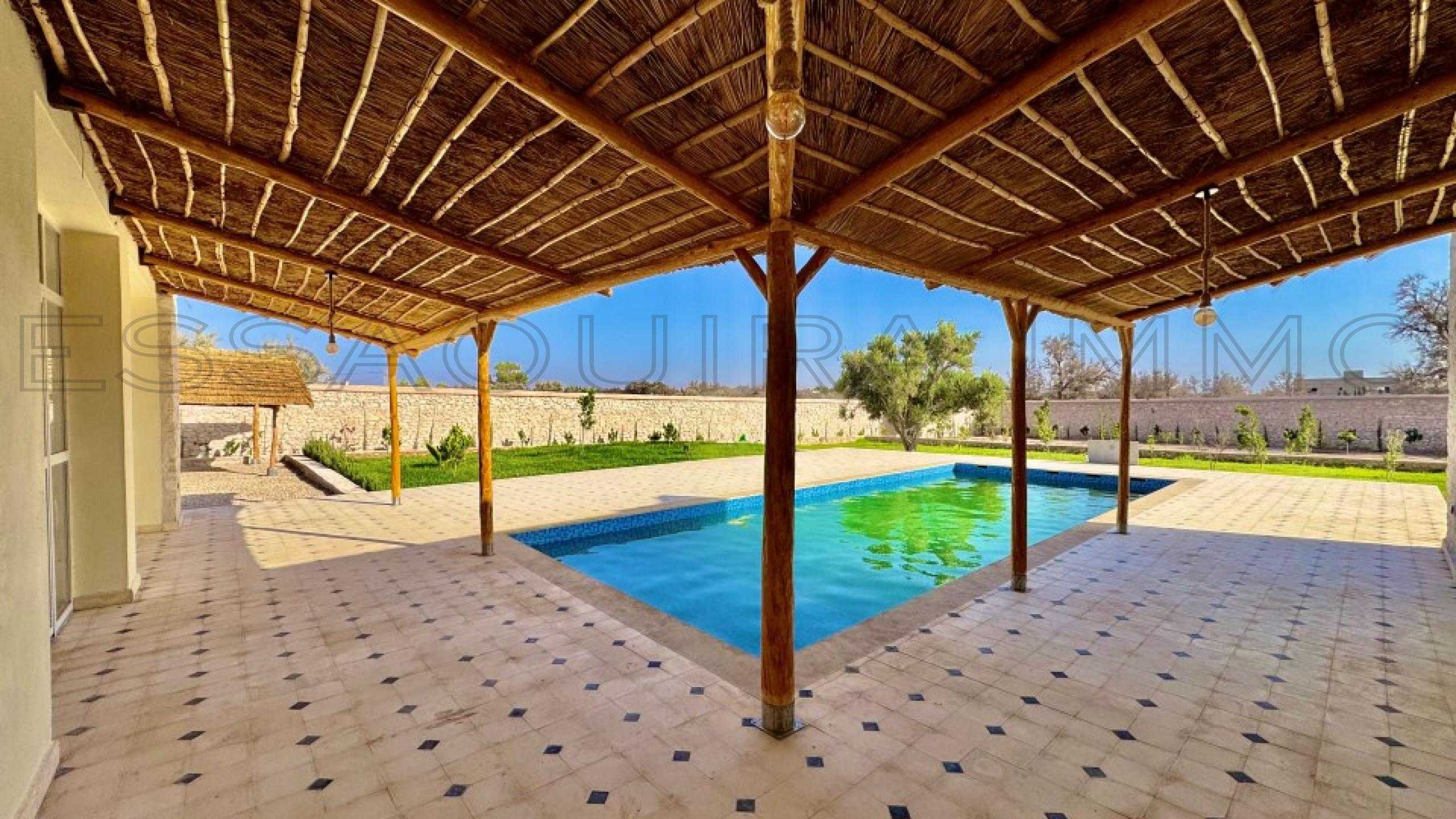 villa référence 2418