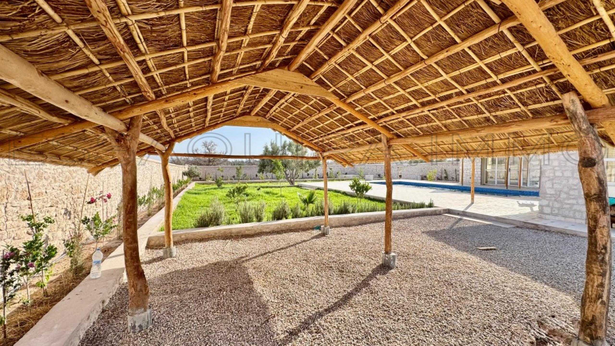 villa avec terrasse