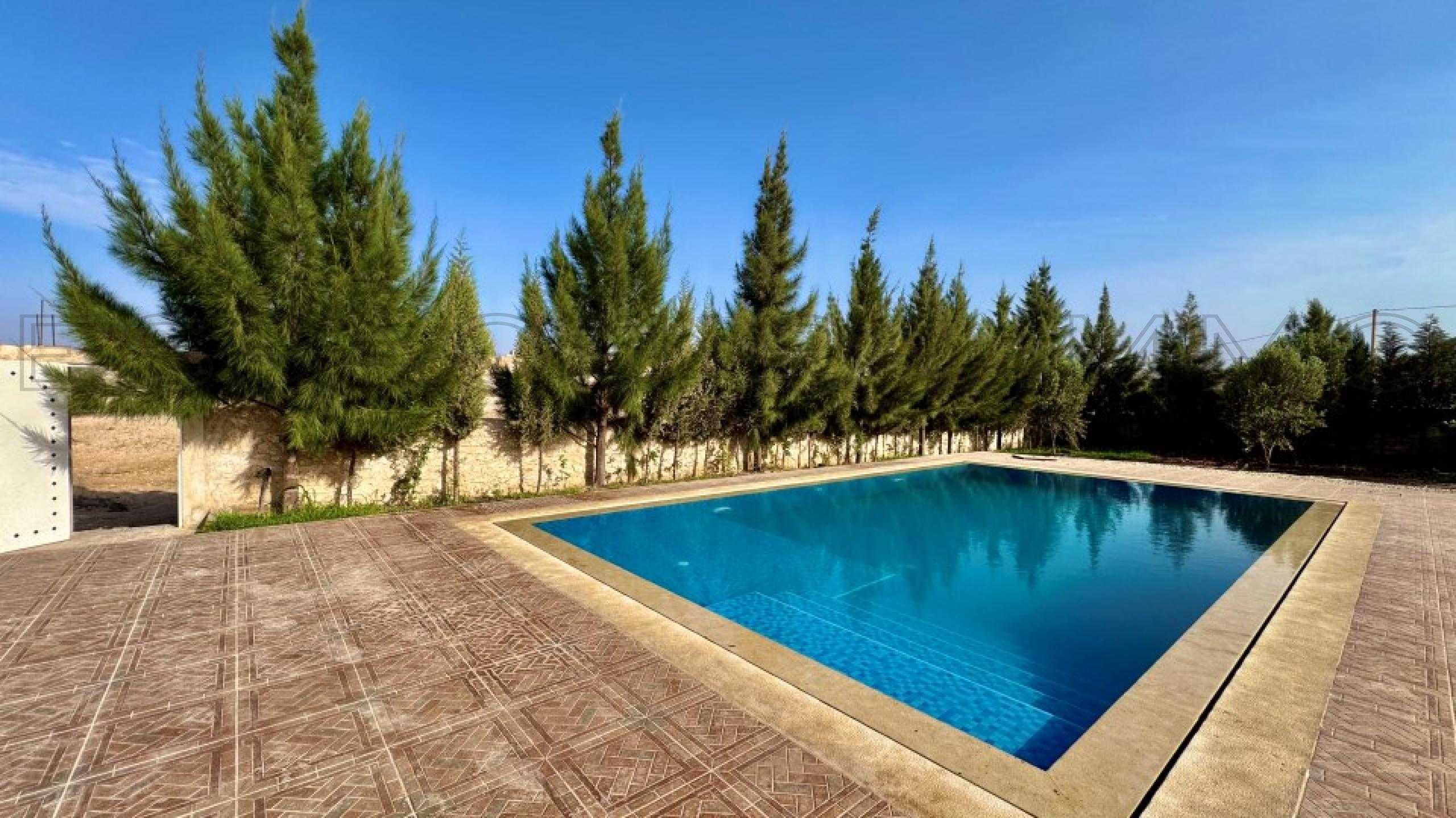 villa à 10 000dhs /mois