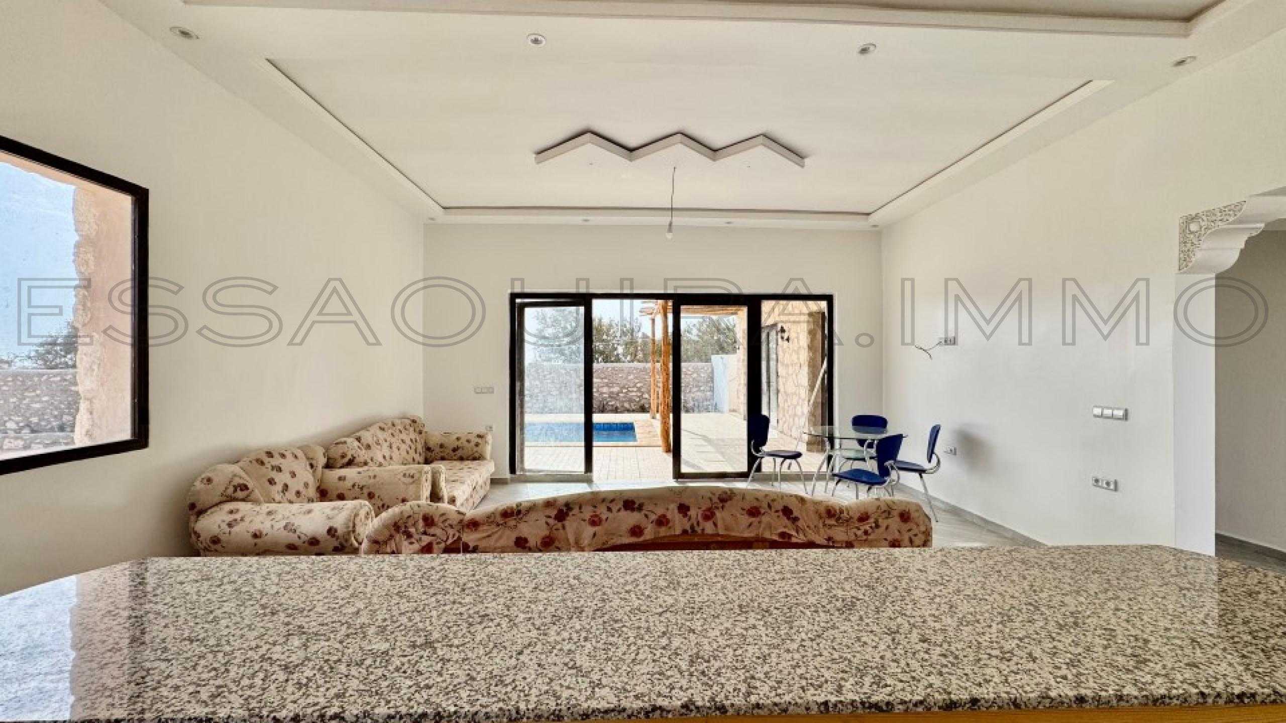 villa avec terrasse