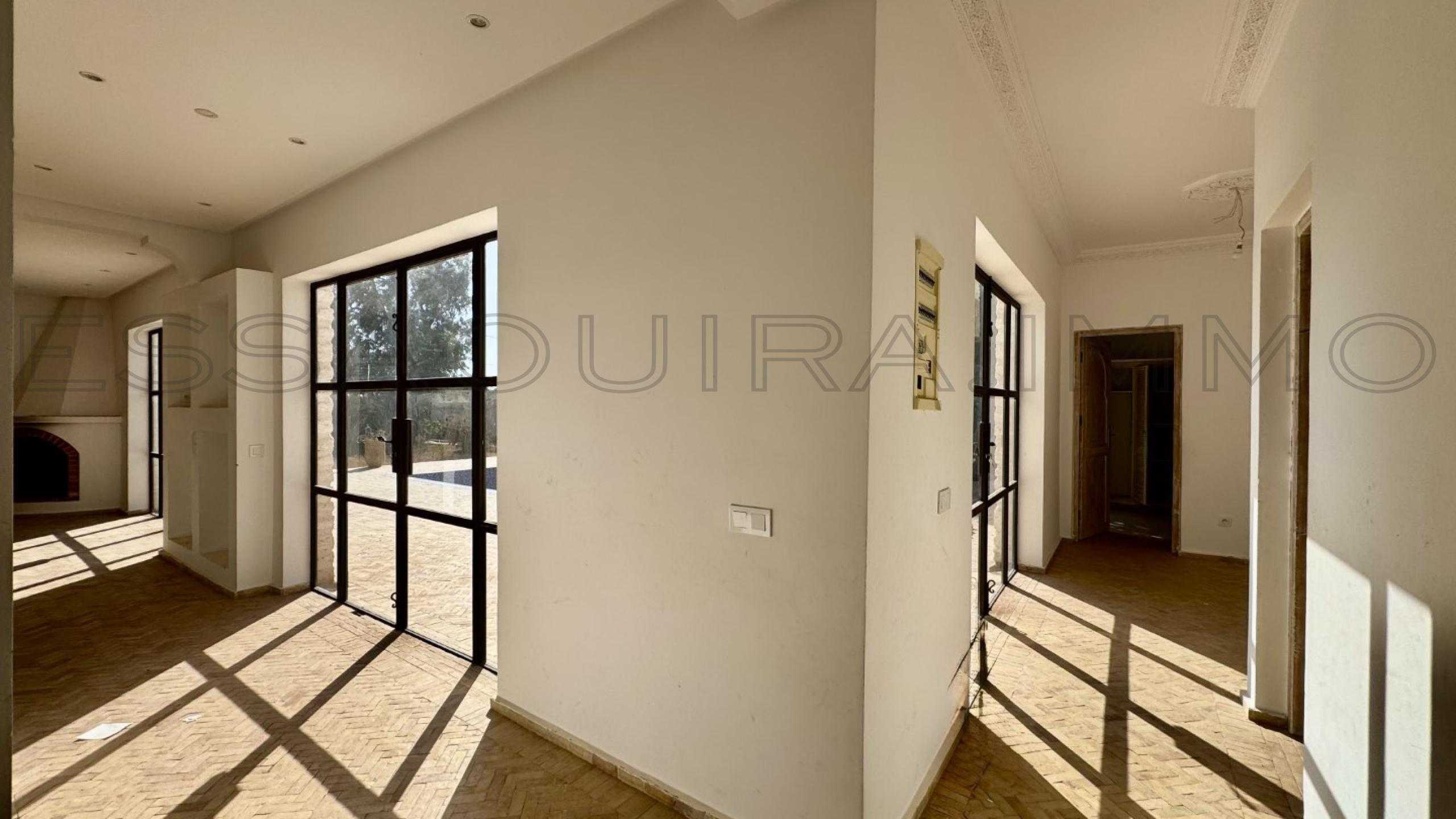 villa avec 3 chambres et 4 salles de bain