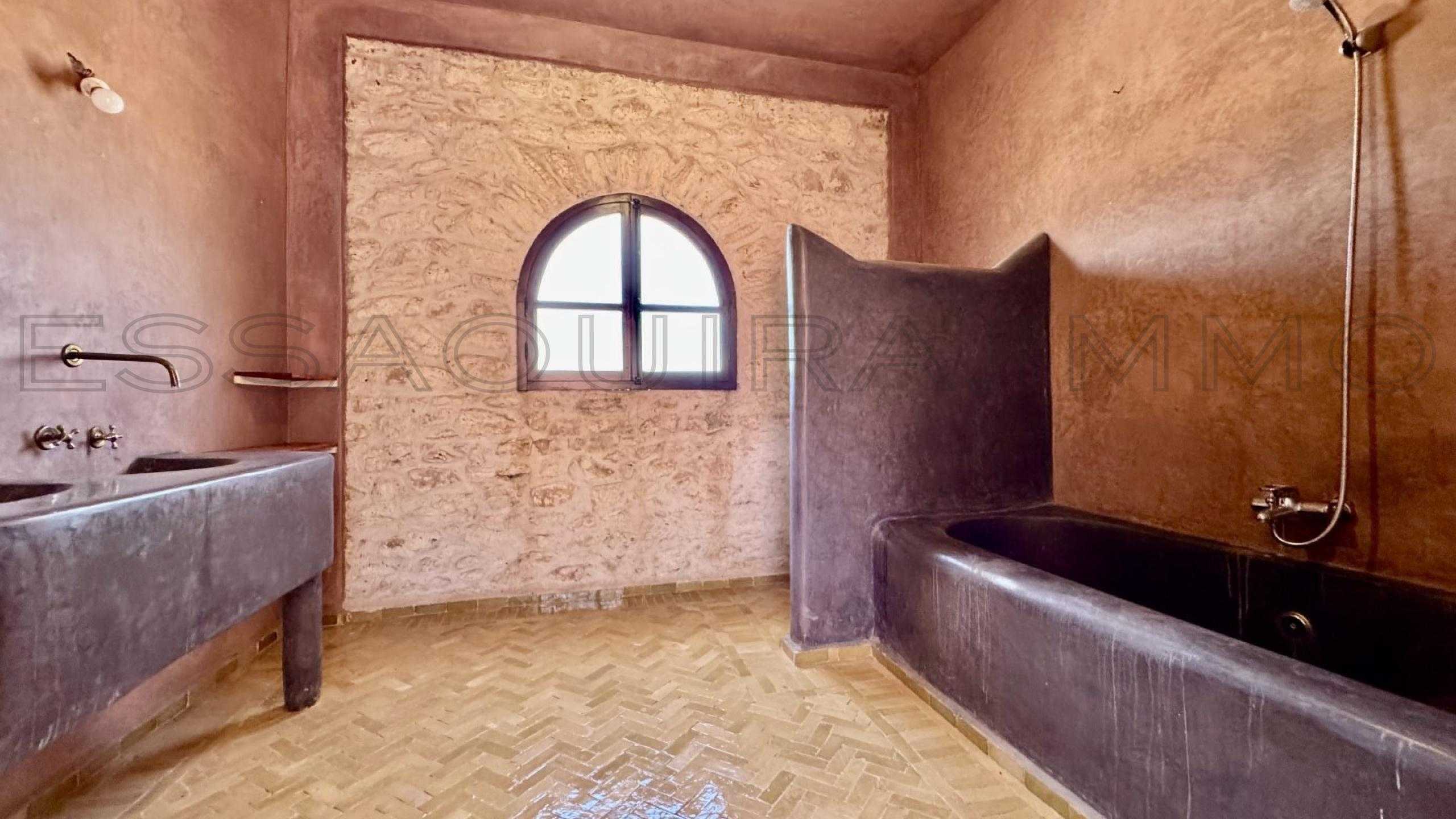 villa de 392 m² sur un terrain de 3,200 m²
