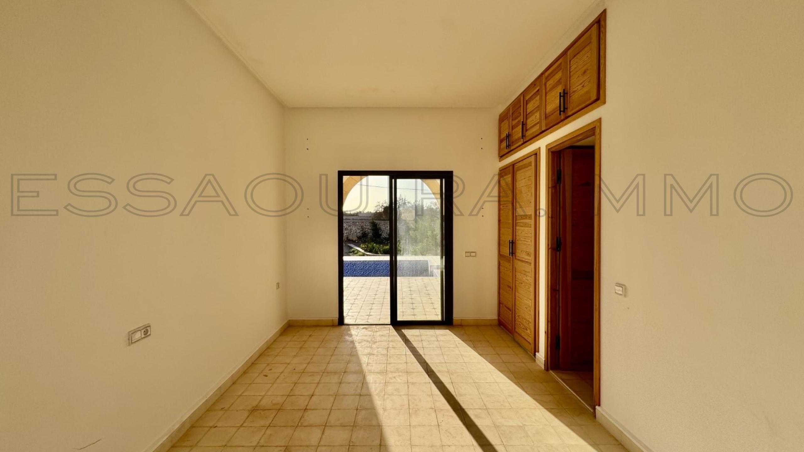 villa de 140 m² sur un terrain de 2,000 m²