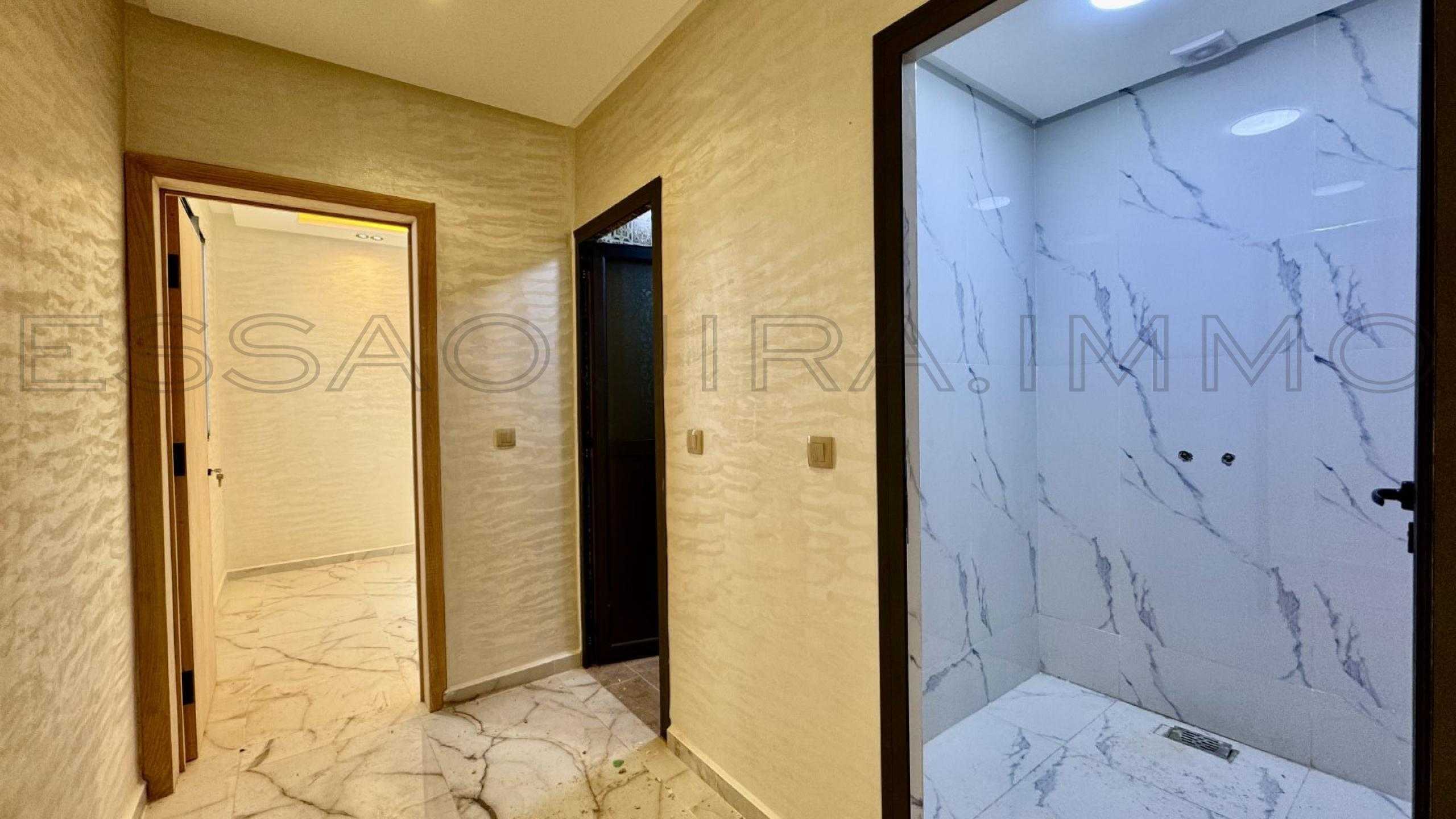 appartement avec 2 chambres et 1 salle de bain