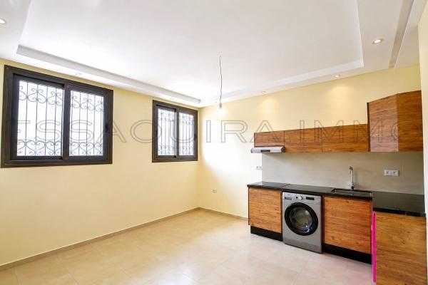 Appartement en Rez-de-Chaussée - Authenticité & Confort Moderne 