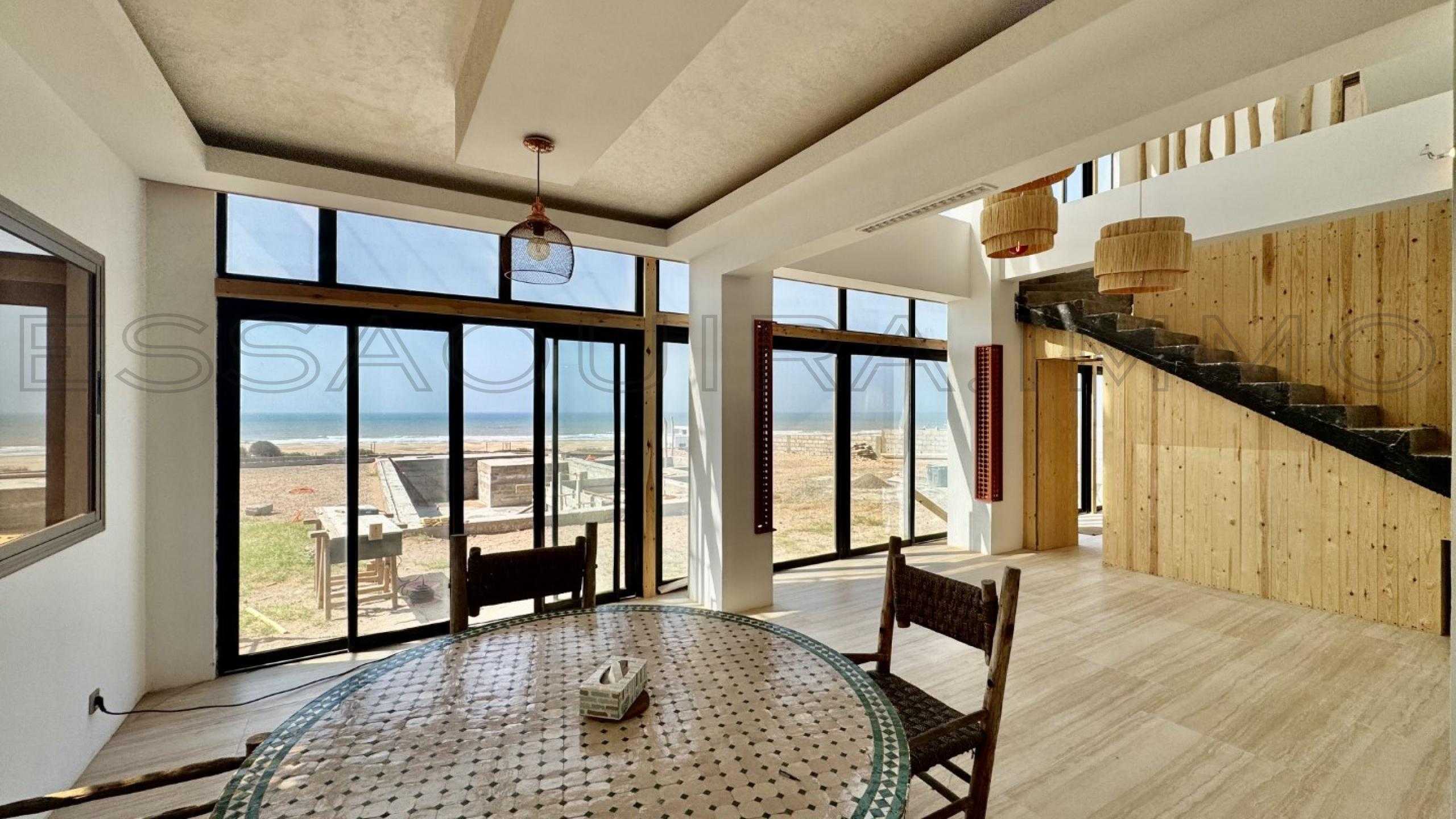 villa avec 4 chambres et 3 salles de bain