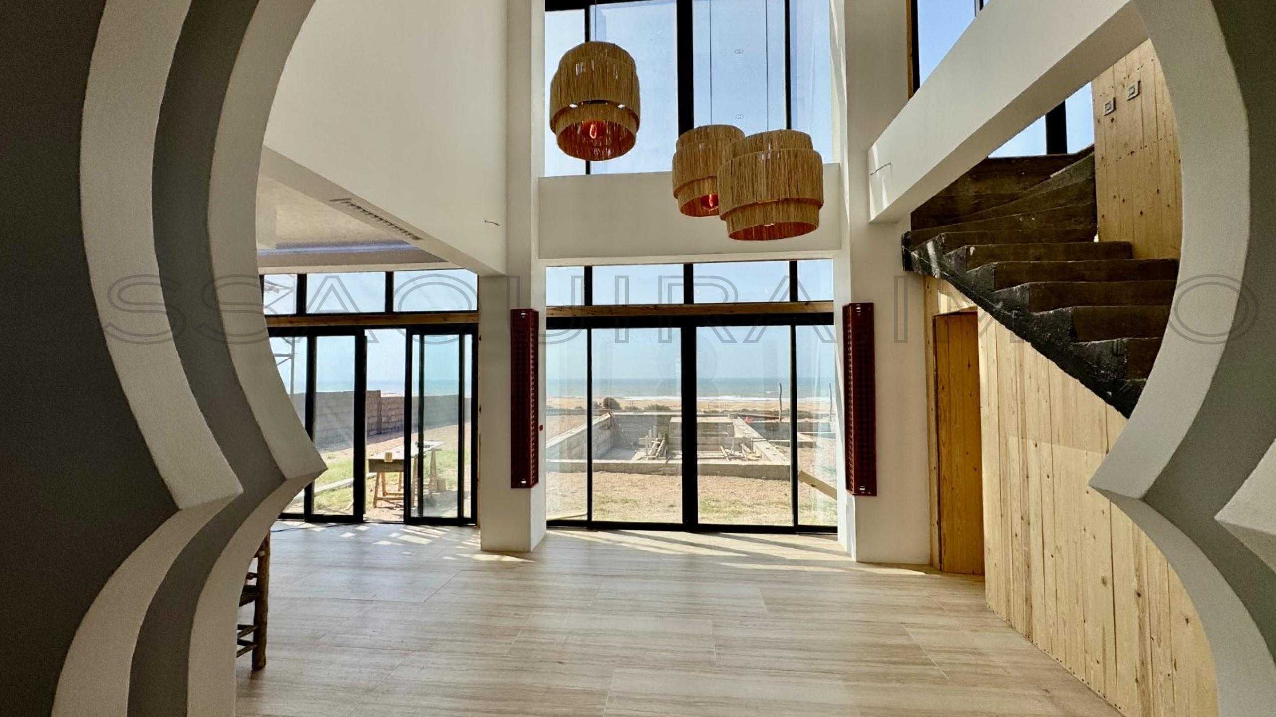 villa de 230 m² sur un terrain de 1,300 m²