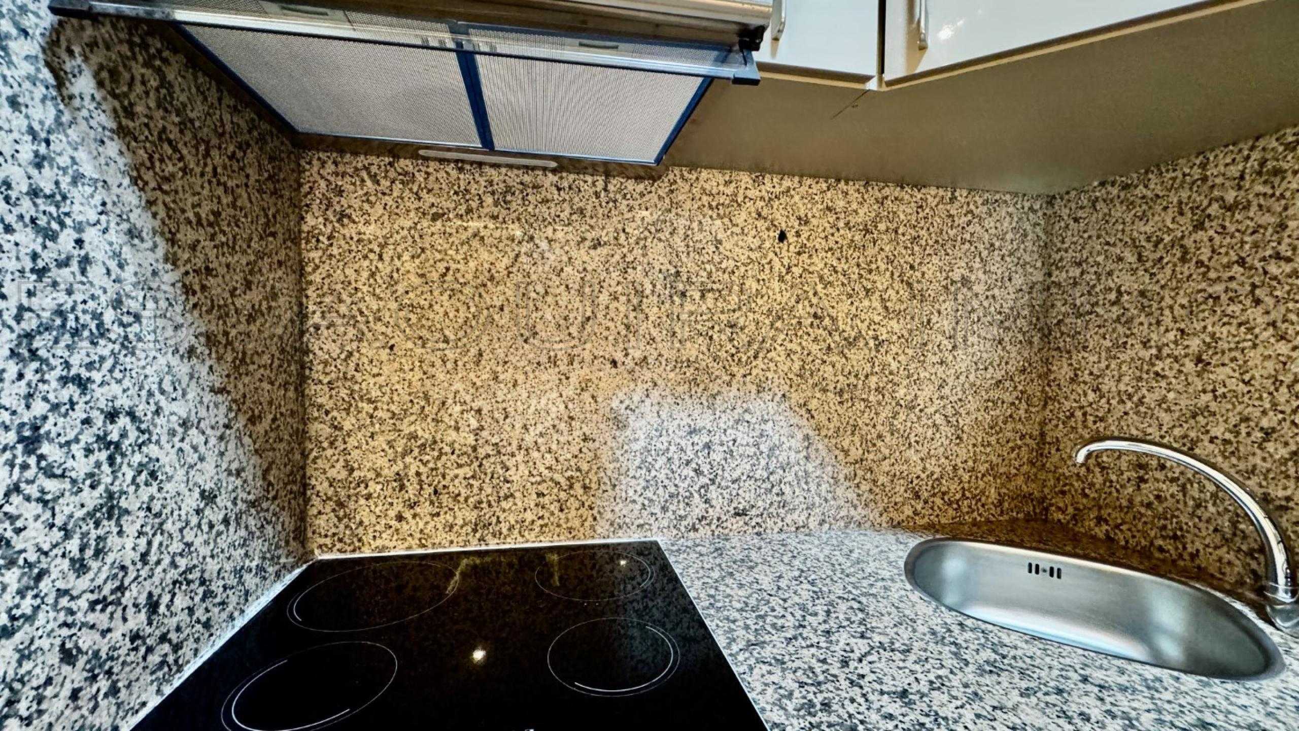 appartement avec 1 chambre et 1 salle de bain