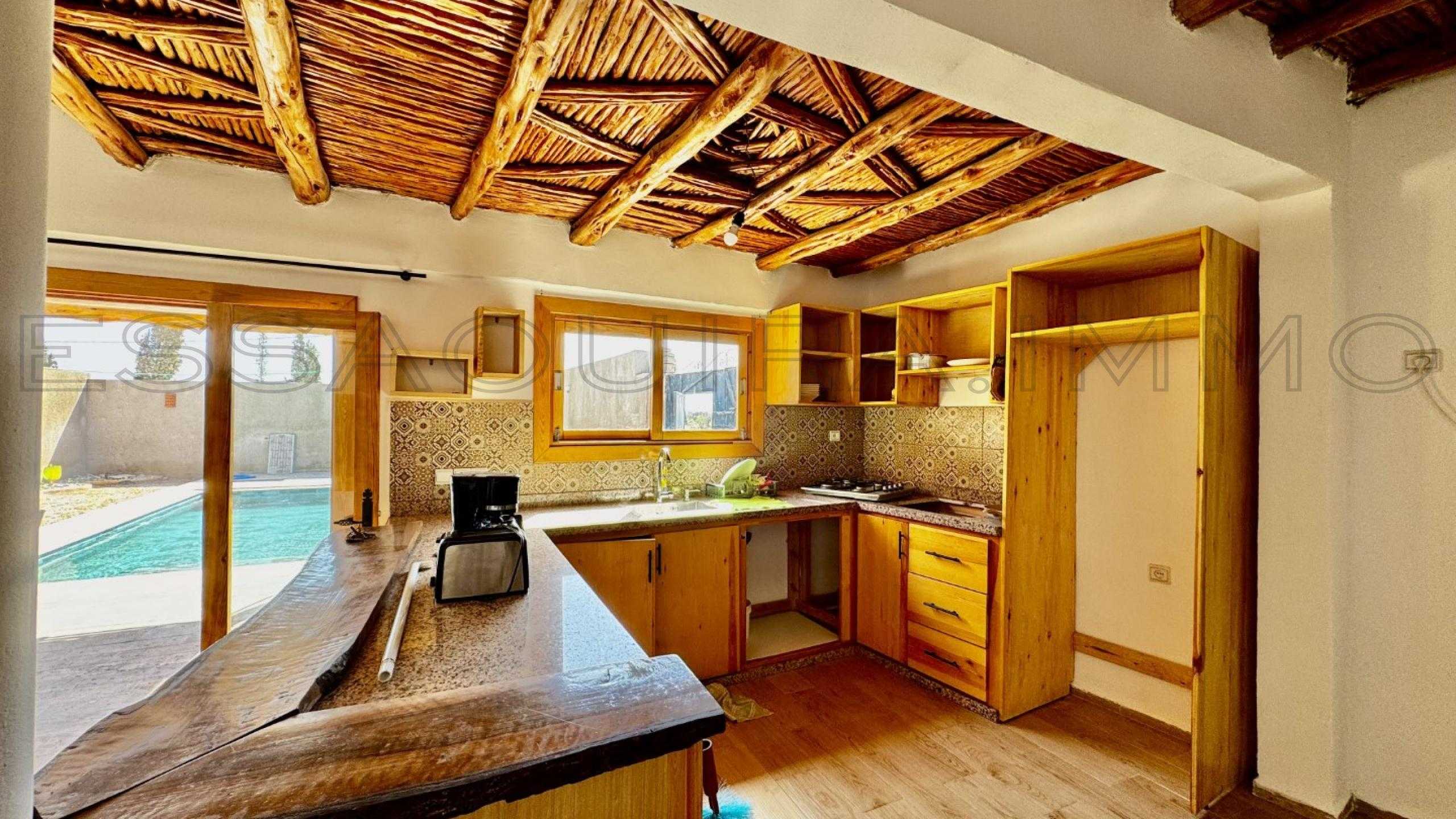 villa avec 2 chambres et 1 salle de bain