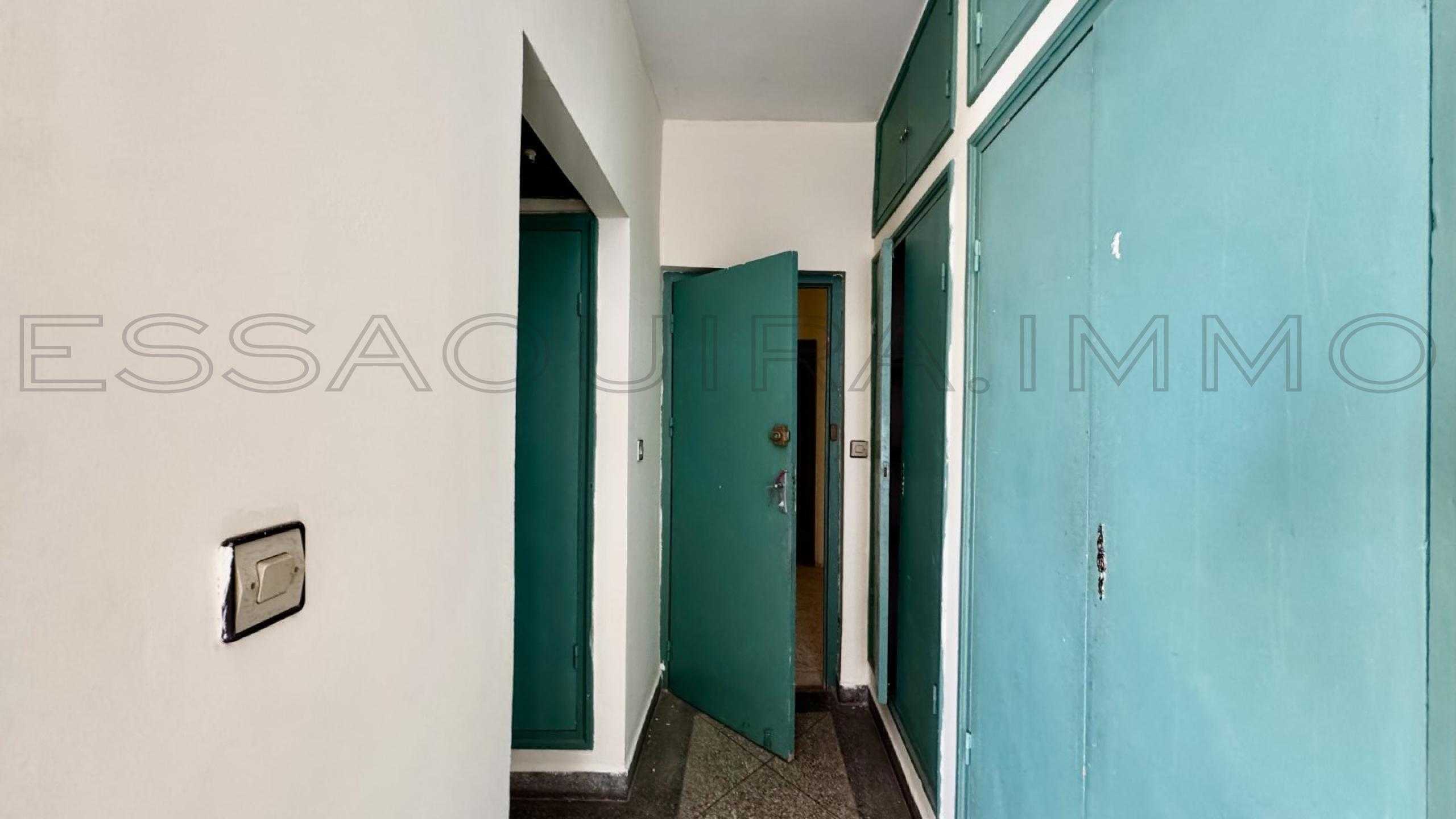 villa de 448 m² sur un terrain de 424 m²