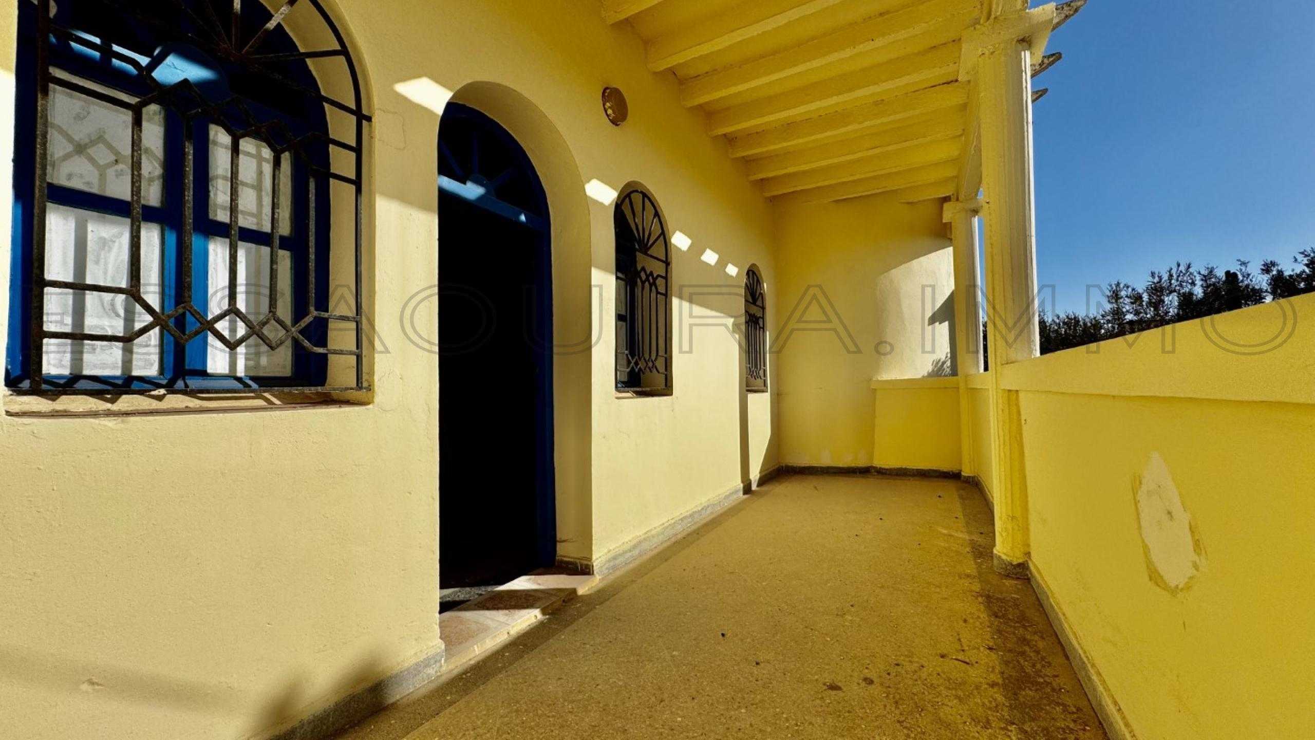 villa avec terrasse