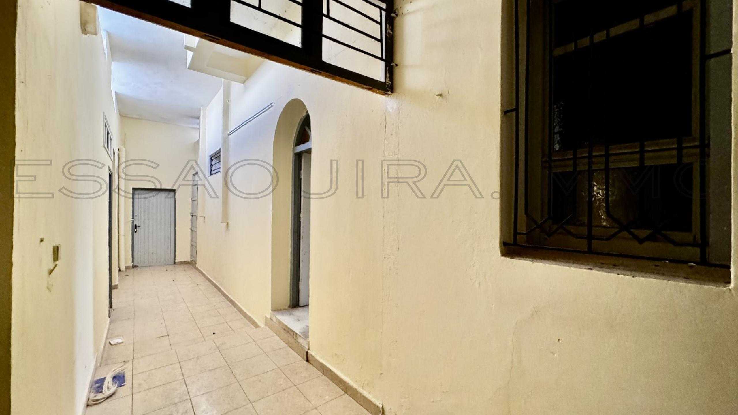 villa avec parking