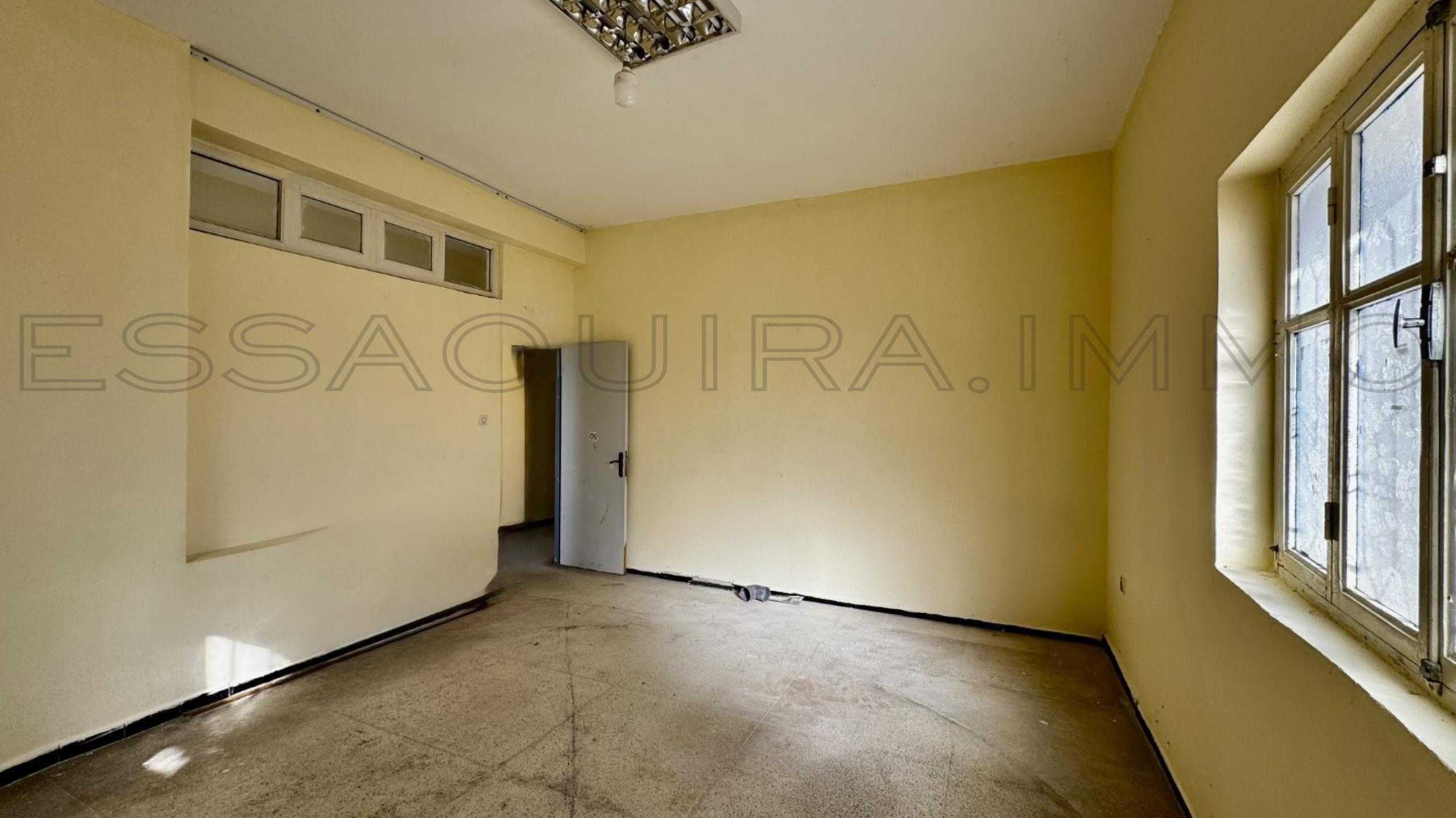 villa avec balcon