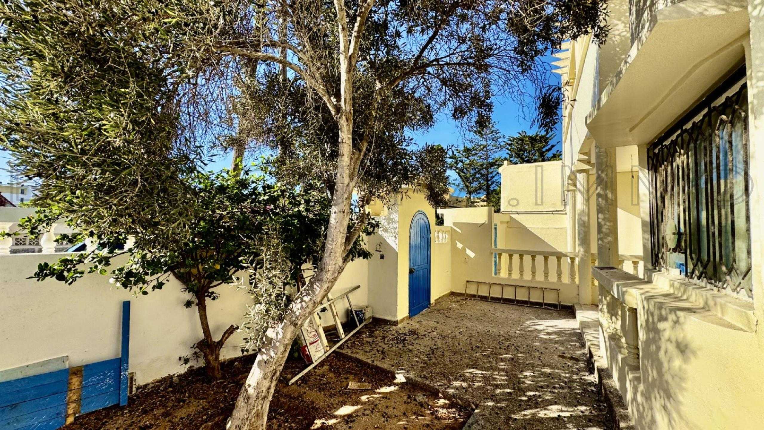 villa avec terrasse