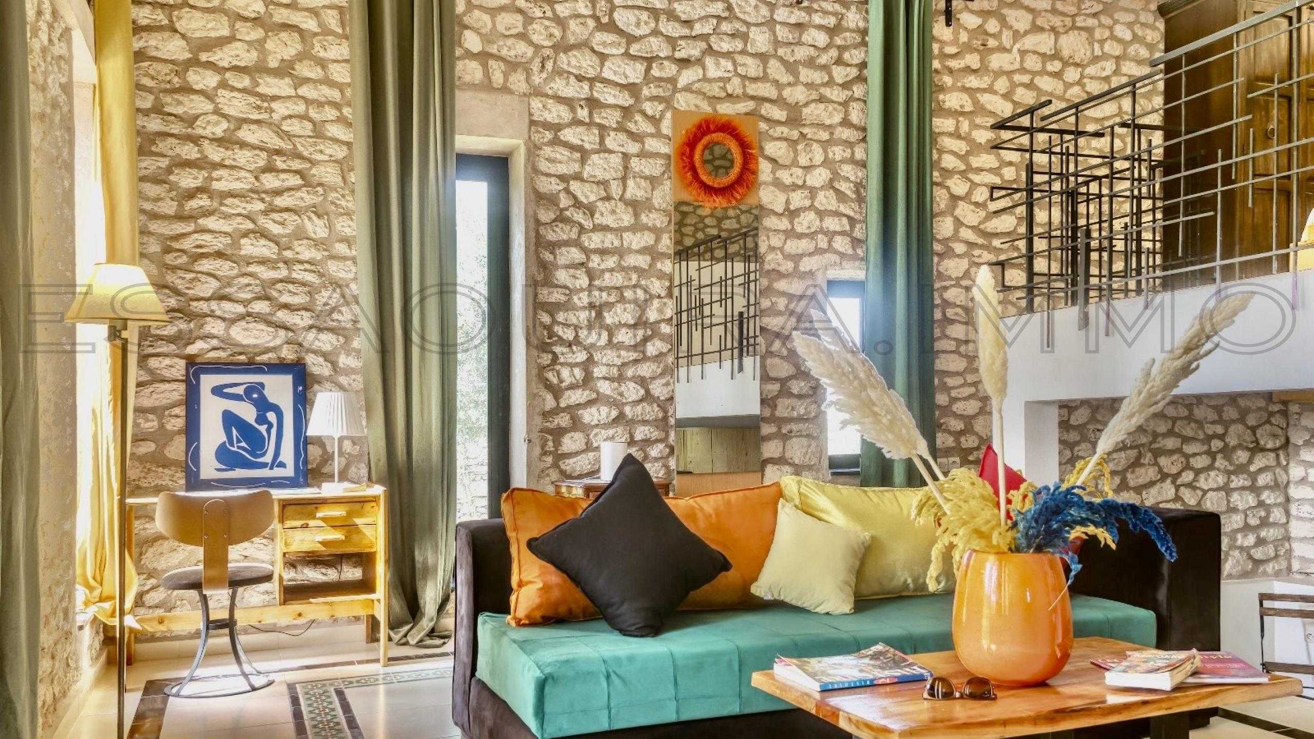 maison avec 1 chambre et 1 salle de bain