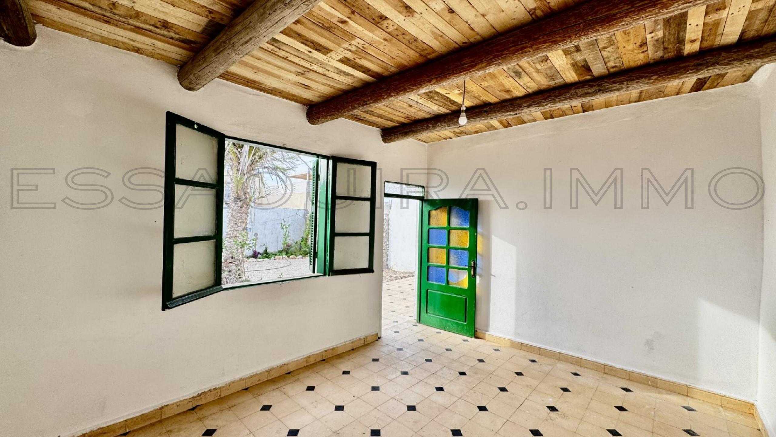 maison de 100 m² sur un terrain de 0 m²