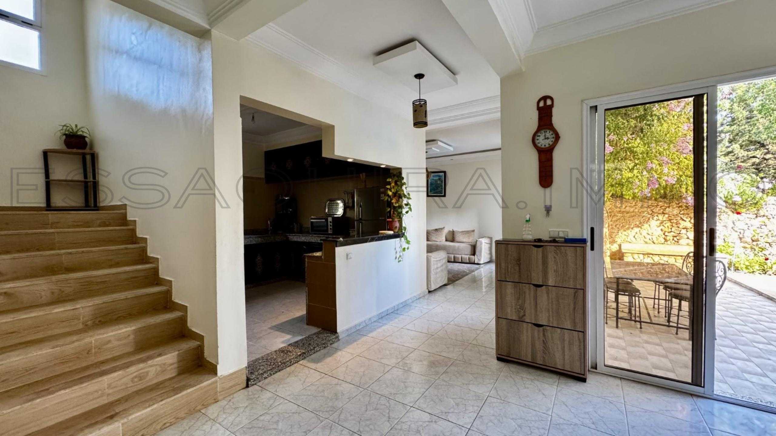 villa avec parking