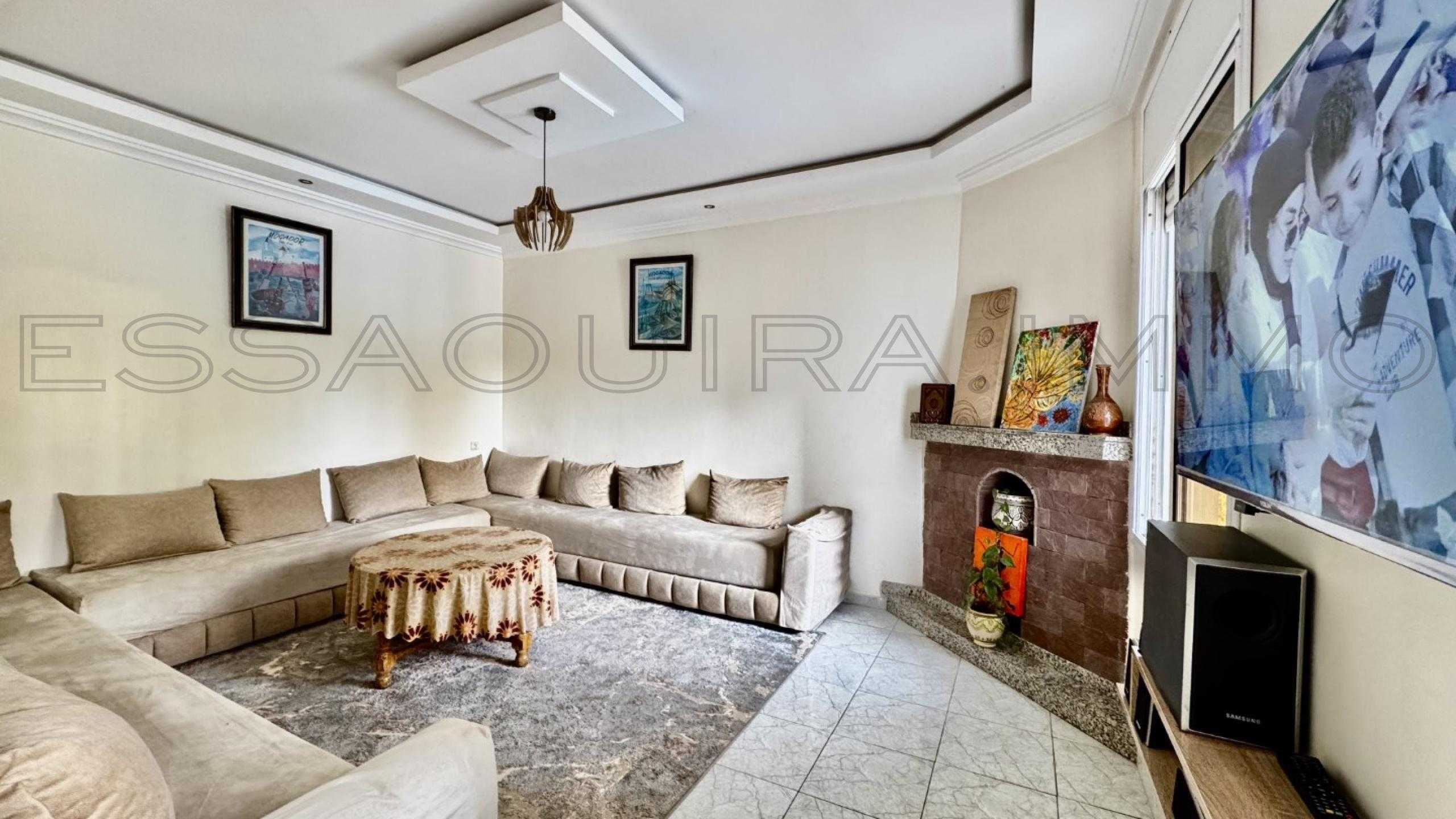 villa avec terrasse