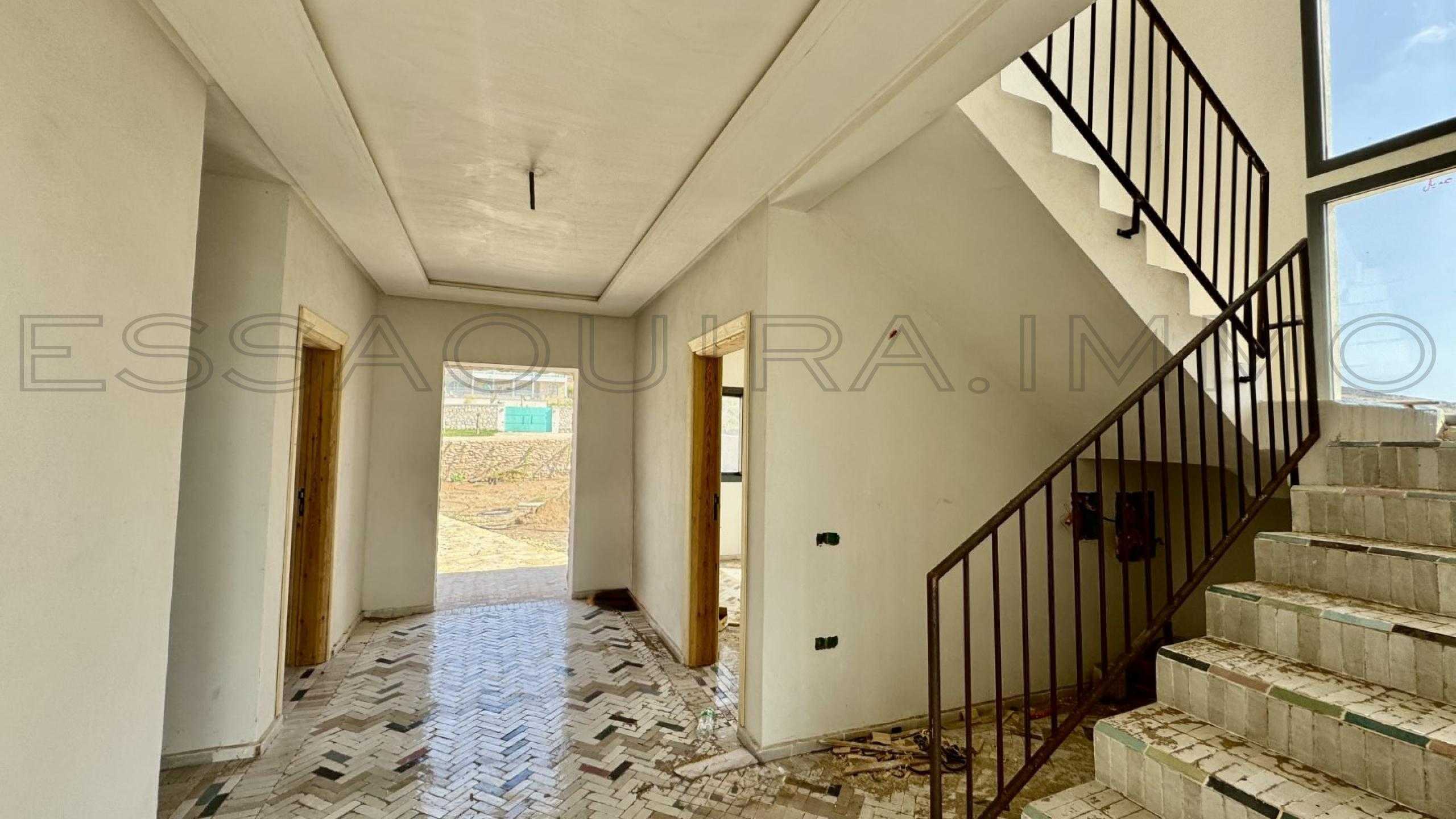 villa avec terrasse