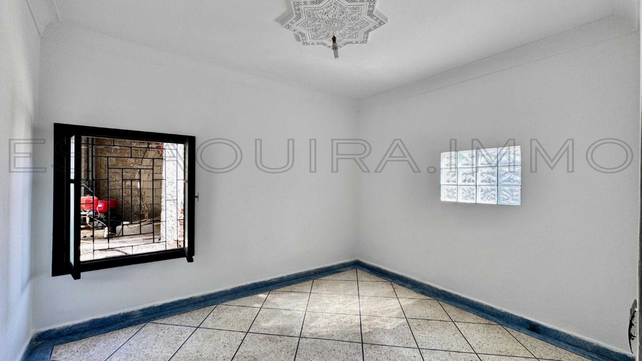 maison avec 3 chambres et 2 salles de bain