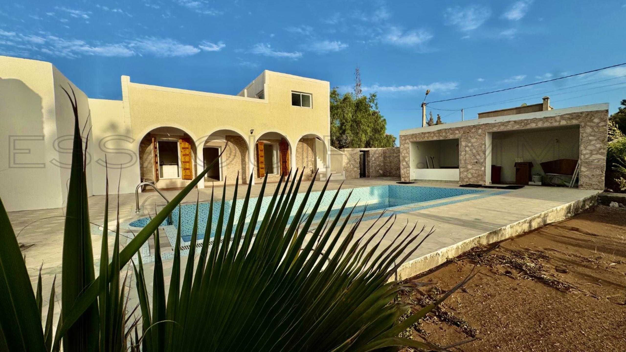 villa à 12 000dhs /mois
