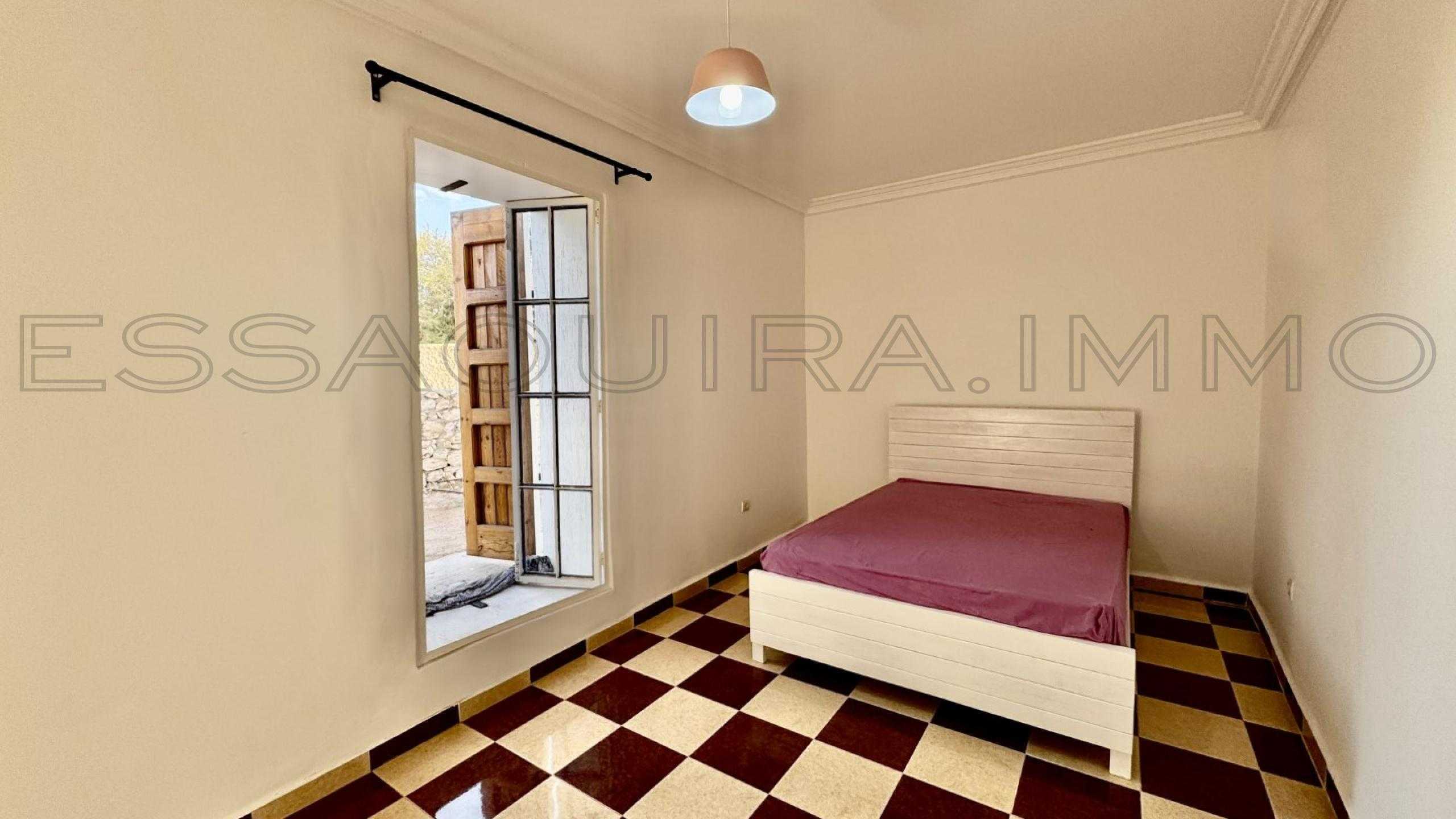 villa de 240 m² sur un terrain de 900 m²