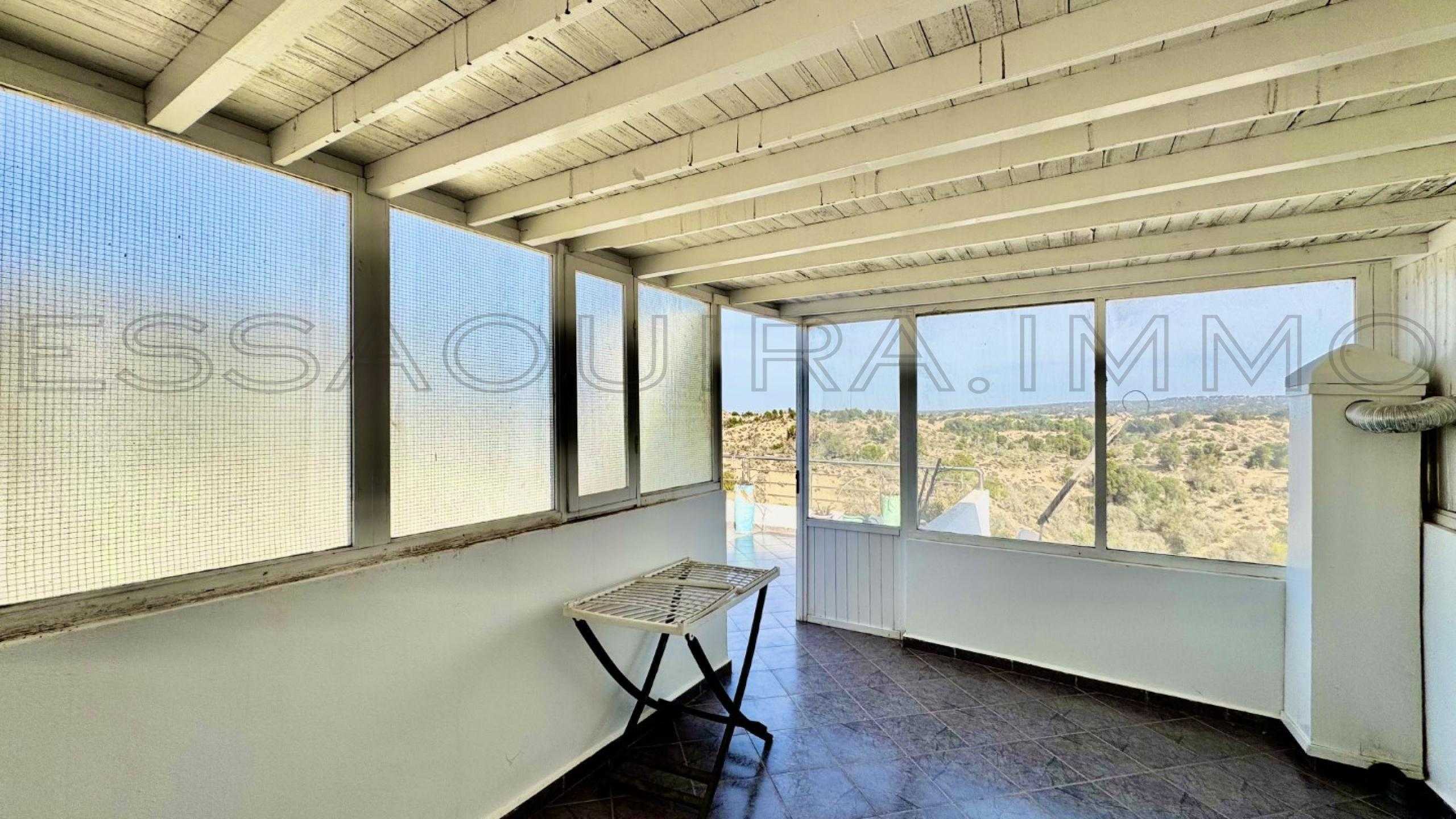 appartement avec 2 chambres et 2 salles de bain