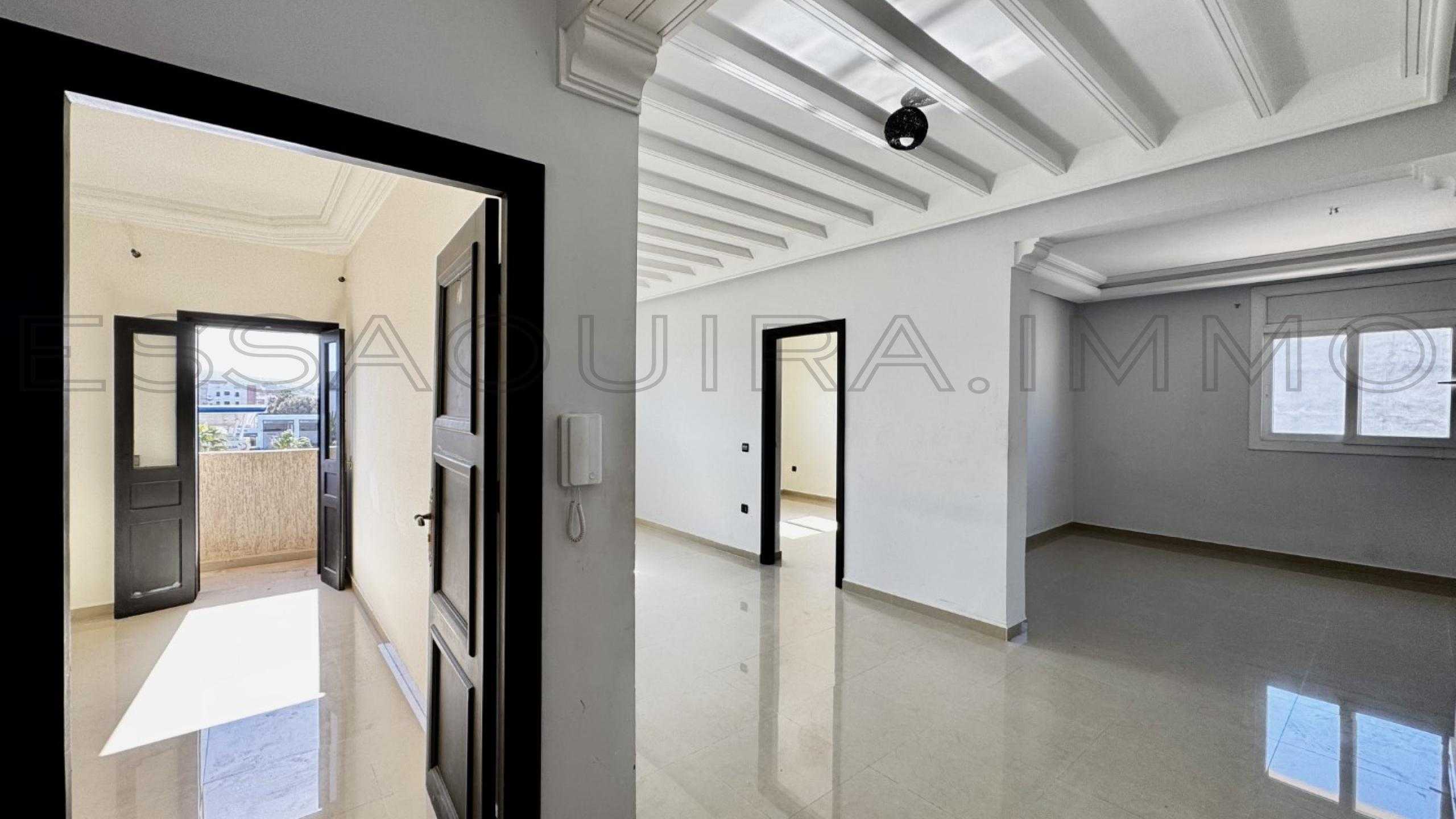 appartement avec 2 chambres et 1 salle de bain