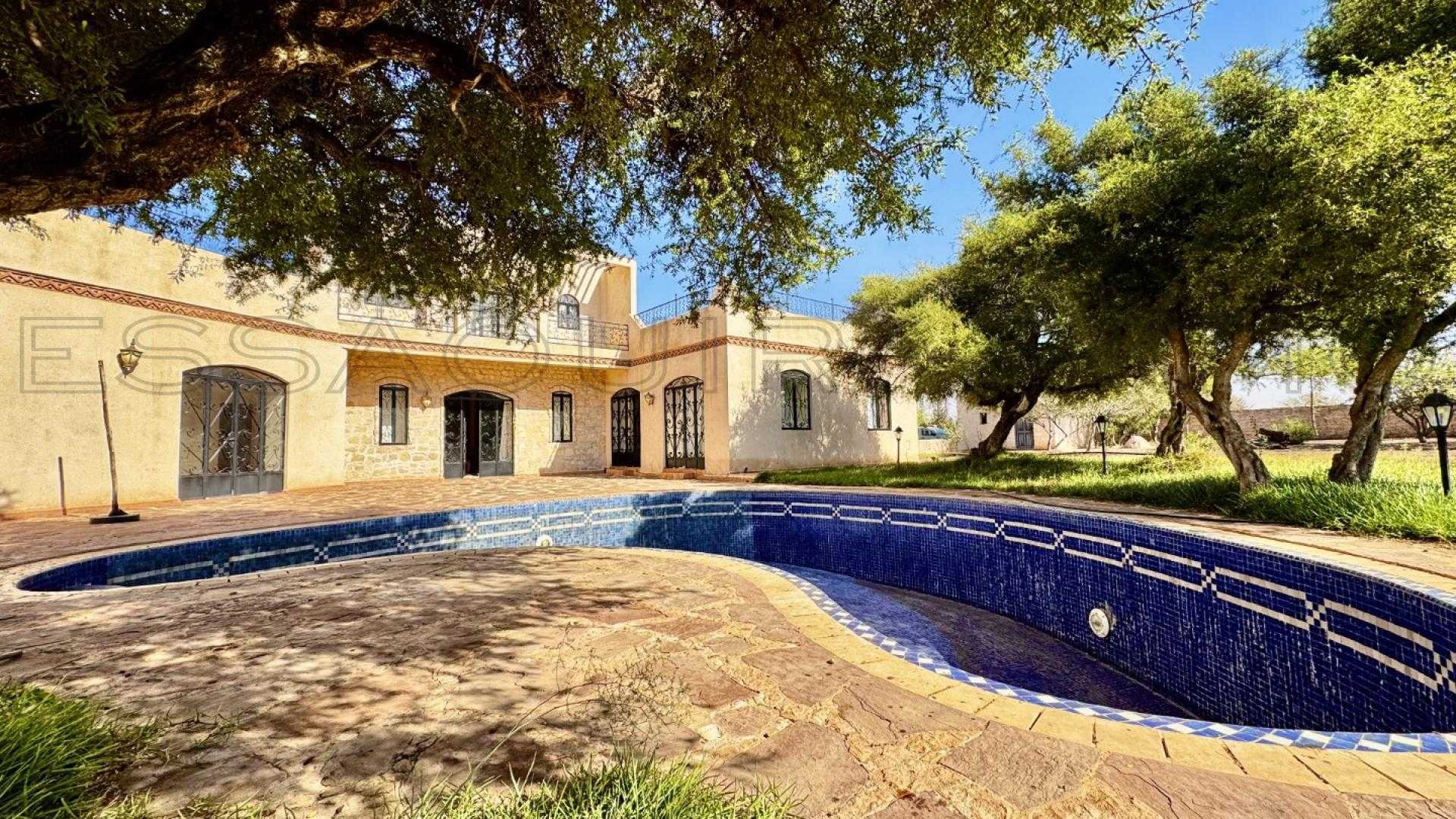 Villa d’Exception avec VNA Définitive – Moderne et du Traditionnel Chi