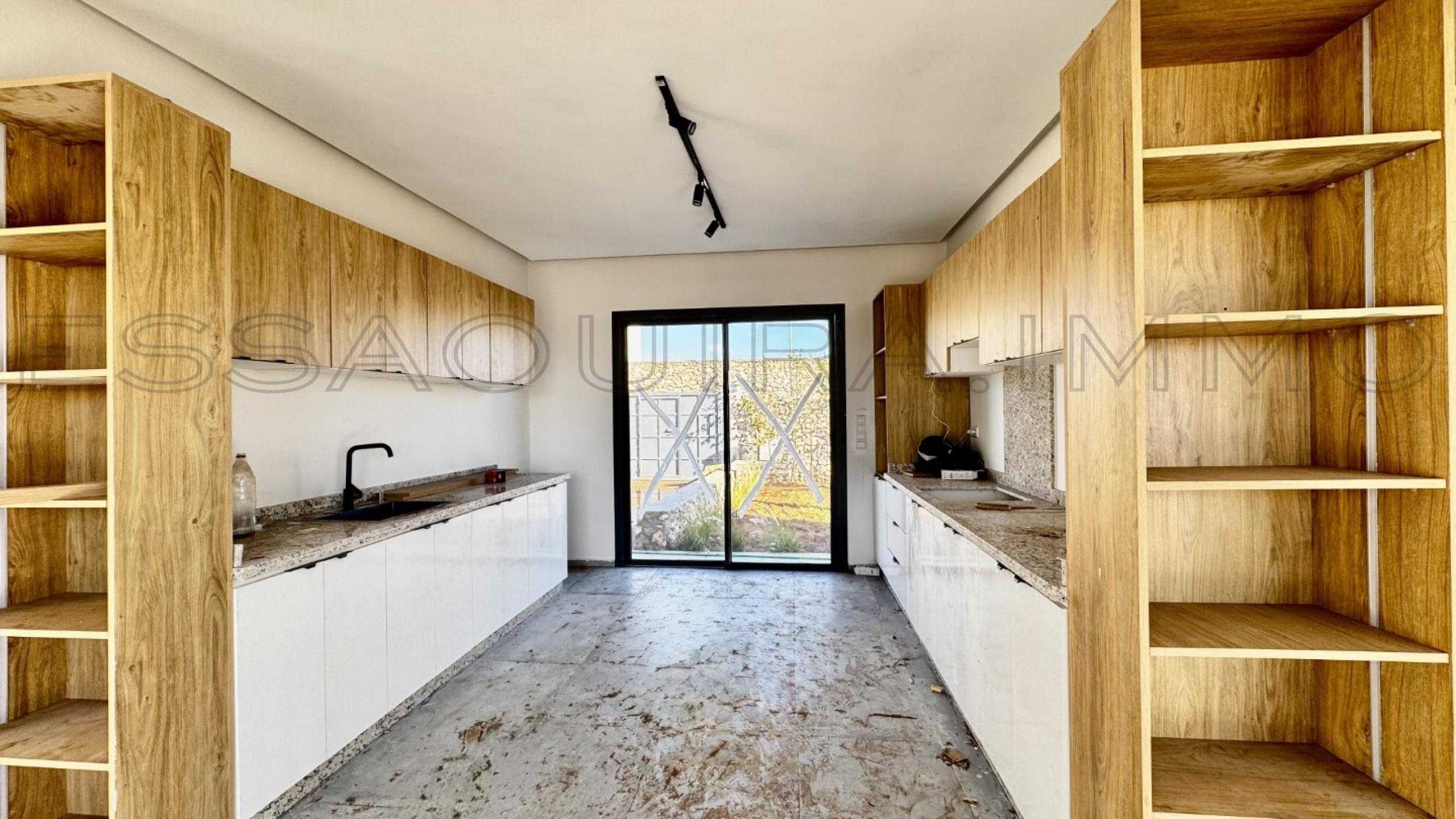 villa avec 4 chambres et 4 salles de bain