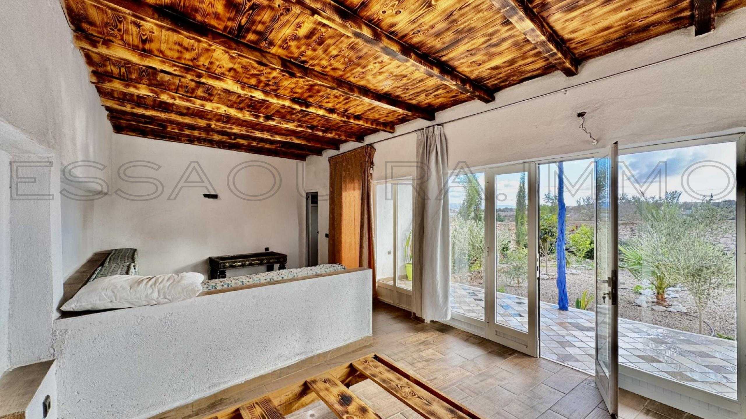 villa avec 4 chambres et 5 salles de bain