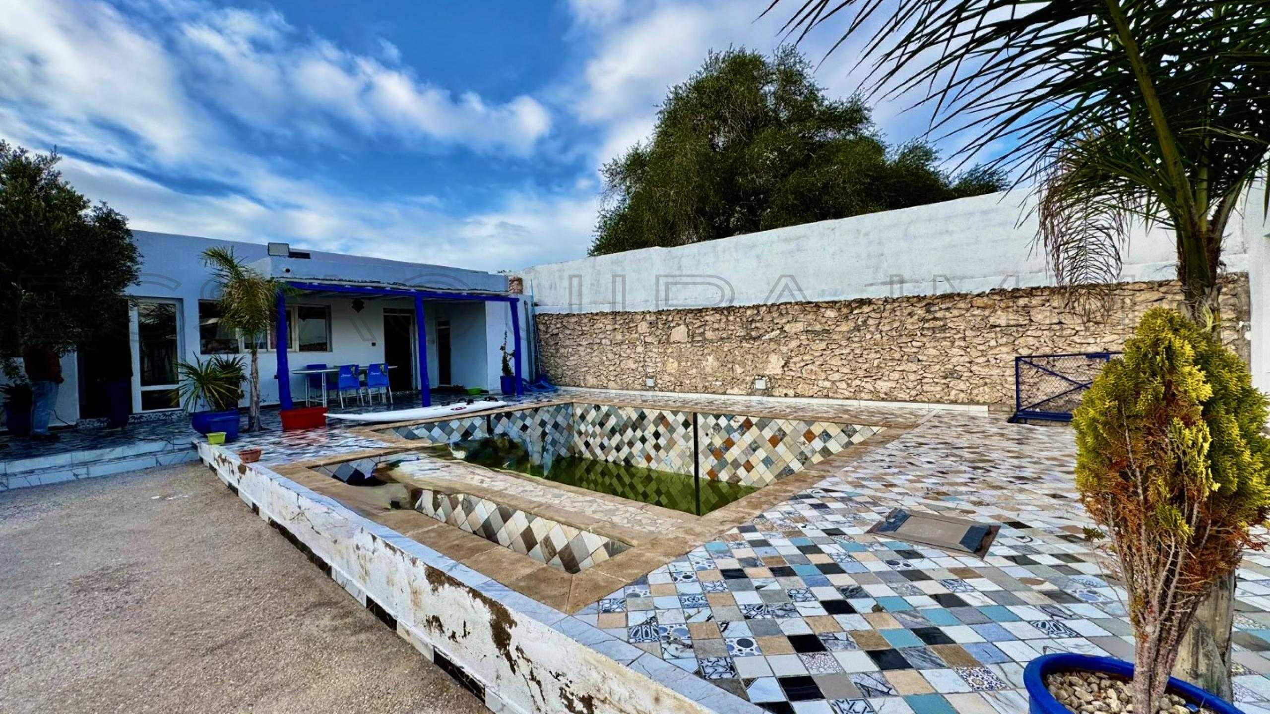 villa de 150 m&sup2; sur un terrain de 1,000 m&sup2;