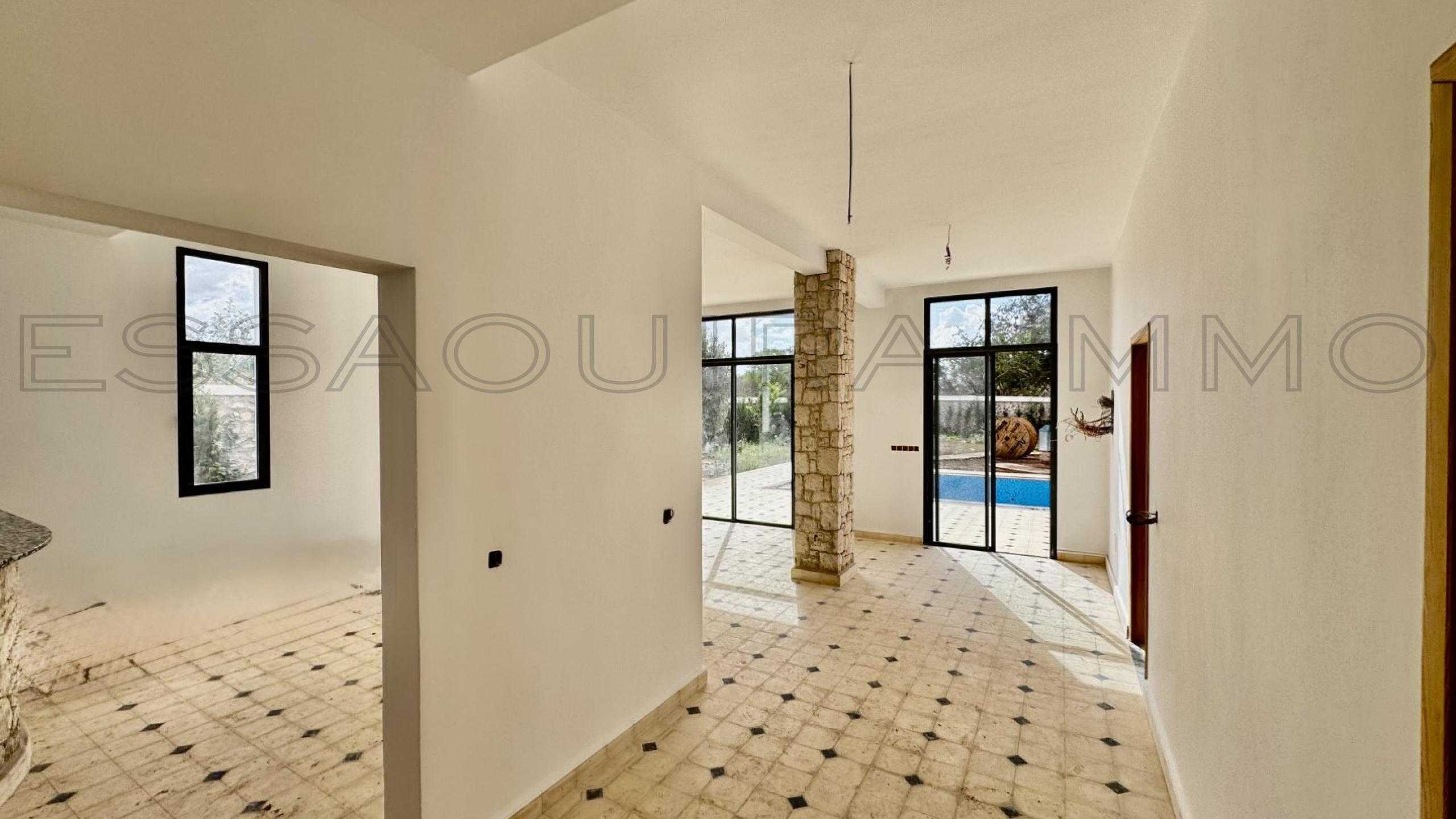 villa de 240 m² sur un terrain de 1,200 m²