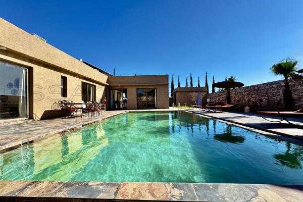 Villa moderne & traditionnelle – Confort absolu