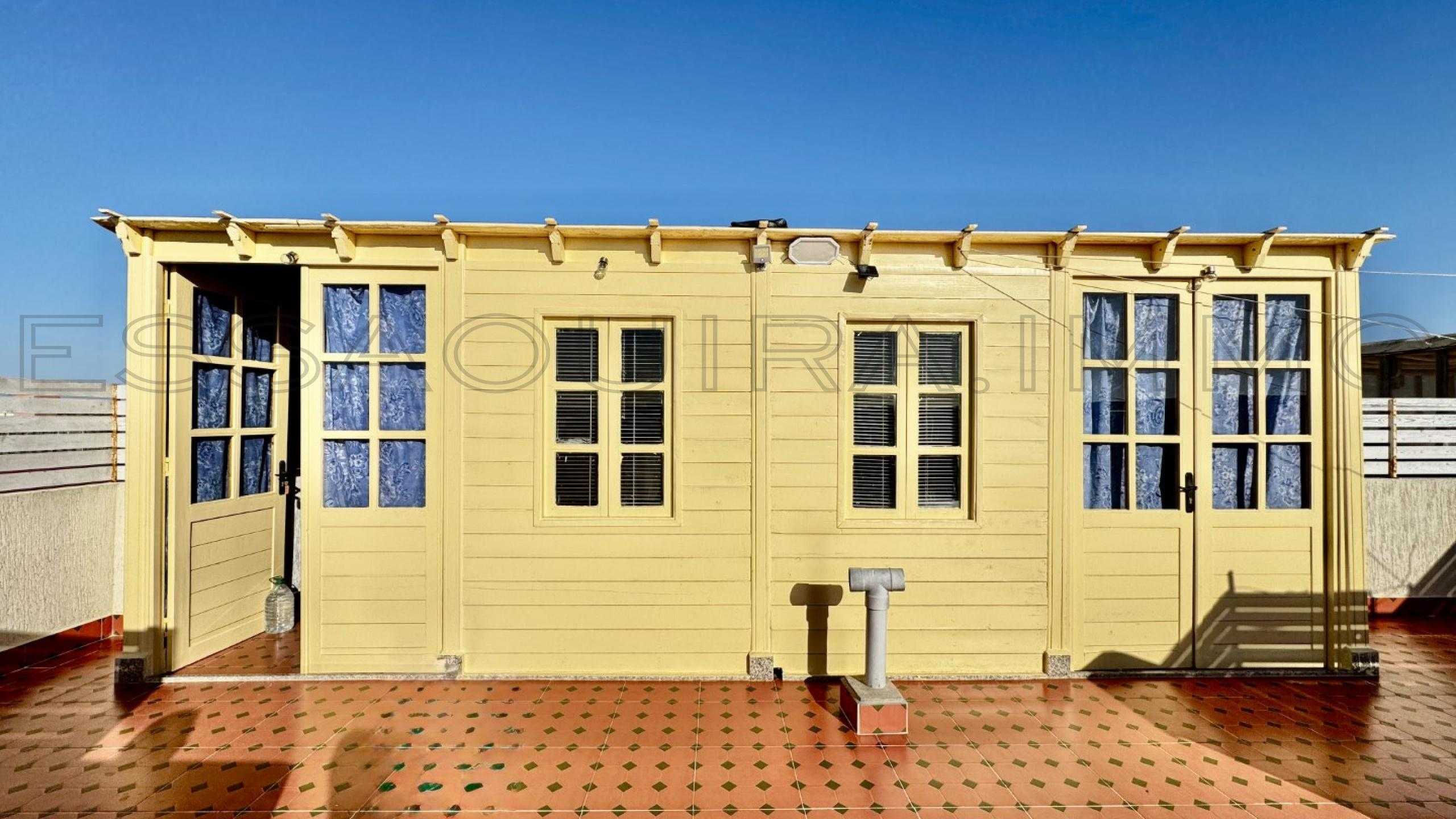 appartement avec 4 chambres et 1 salle de bain