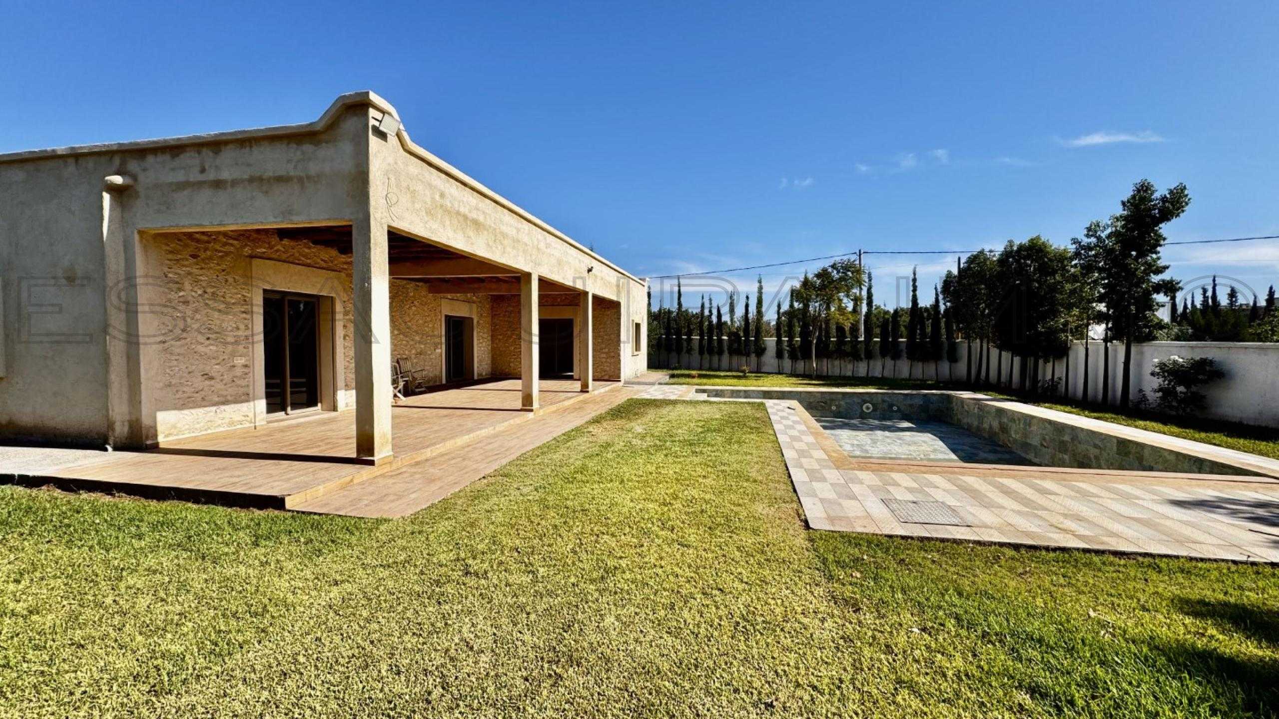 villa avec 3 chambres et 2 salles de bain