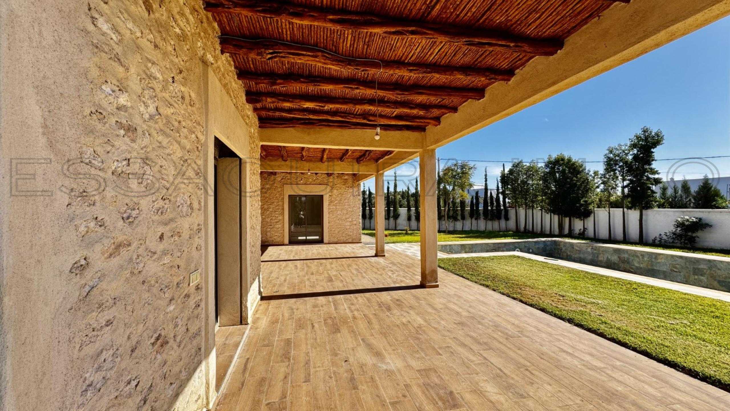 villa de 200 m&sup2; sur un terrain de 1,300 m&sup2;