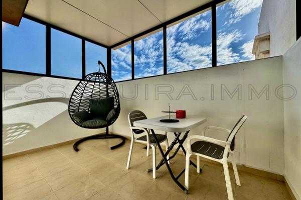 Studio neuf meublé avec terrasse couverte privatif