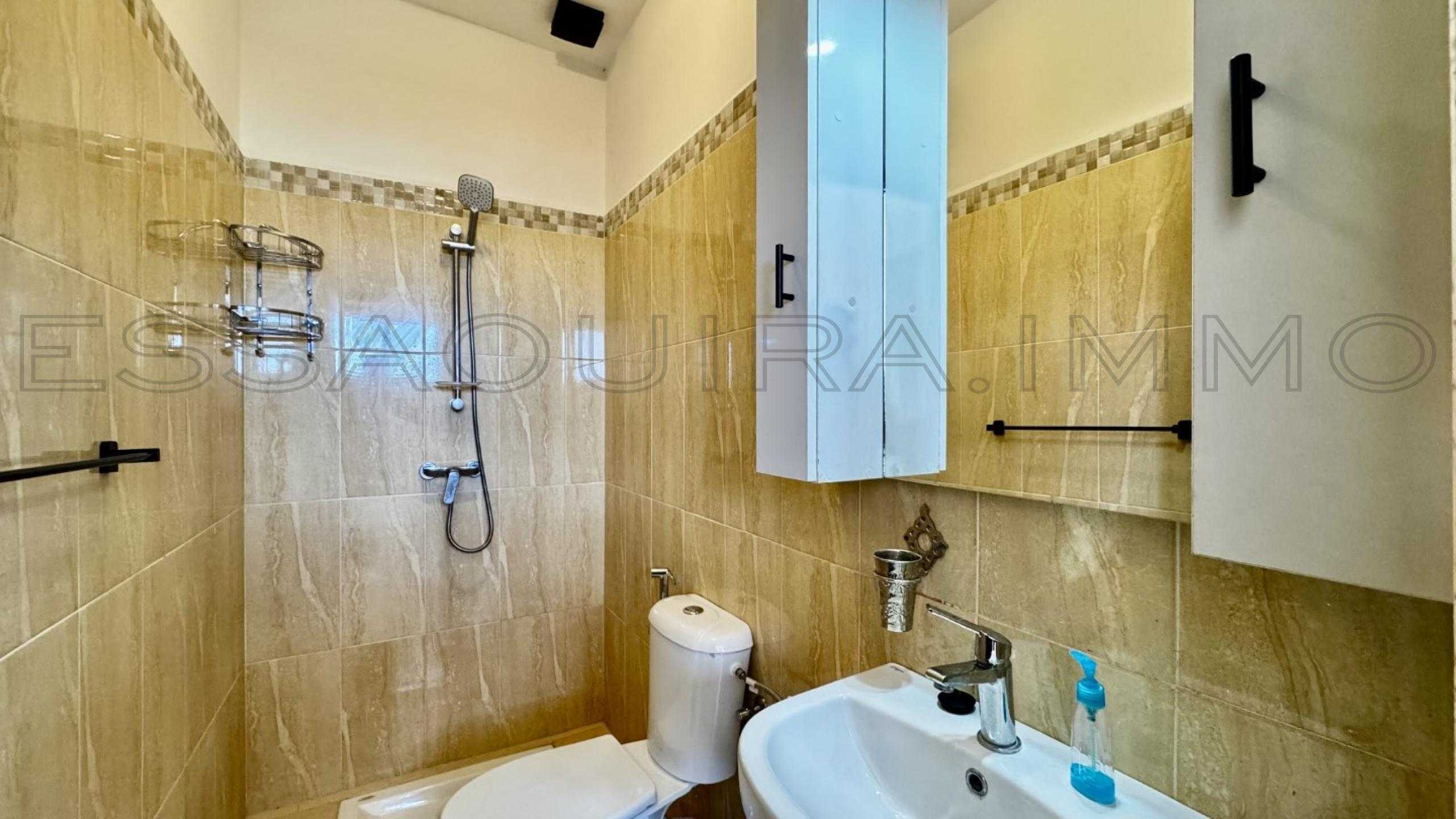 appartement avec réfrigérateur