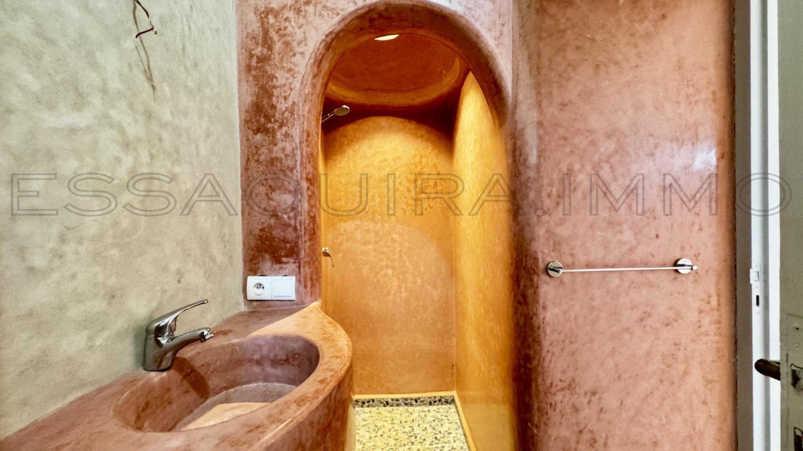 villa avec 4 chambres et 4 salles de bain