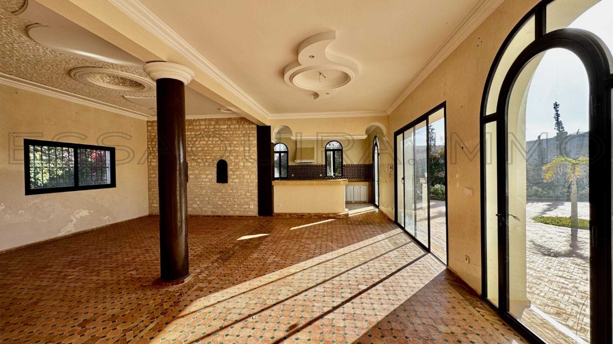 villa avec 4 chambres et 4 salles de bain