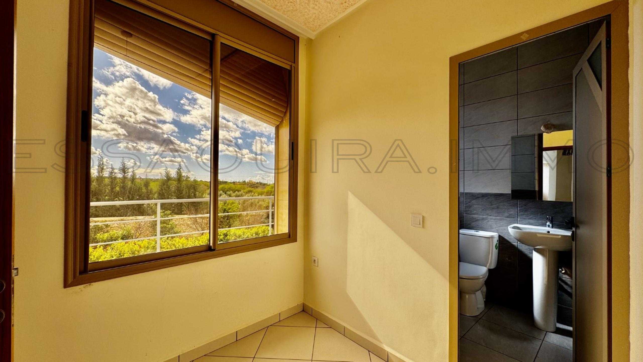 villa avec haut plafond