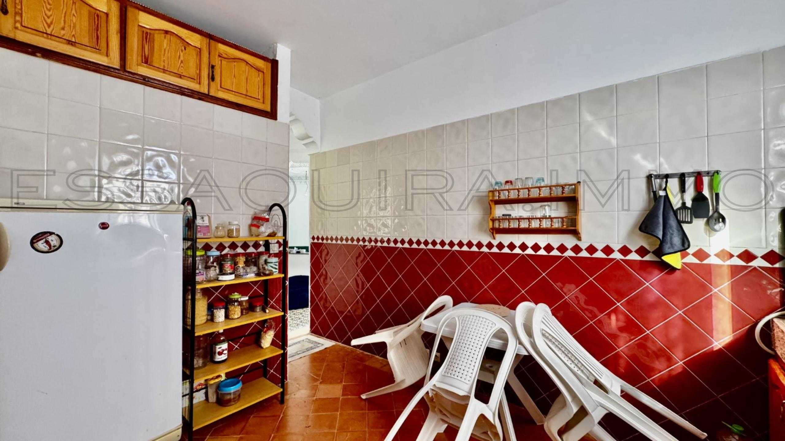 appartement avec 2 chambres et 1 salle de bain