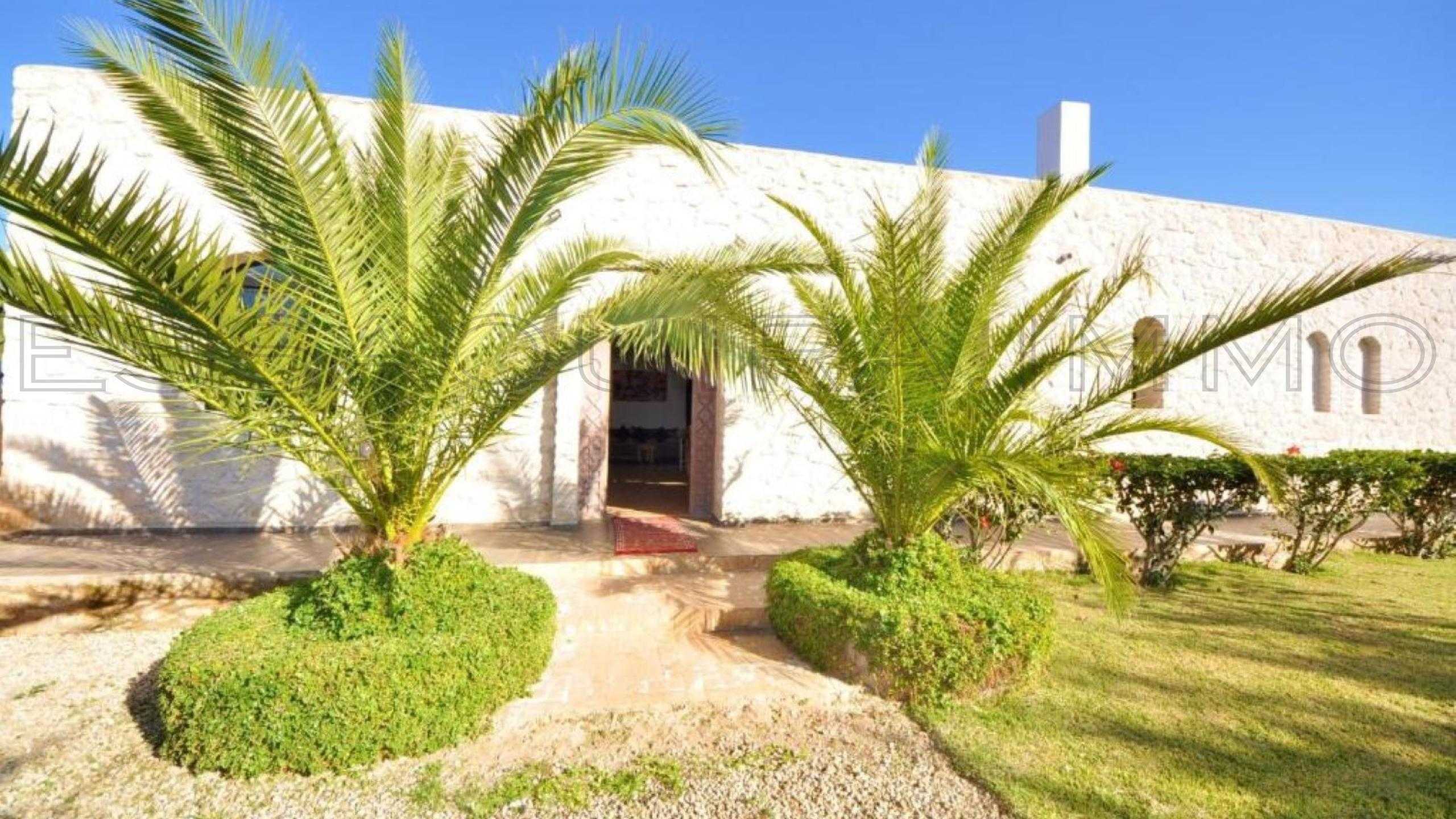 villa de 170 m&sup2; sur un terrain de 1,500 m&sup2;