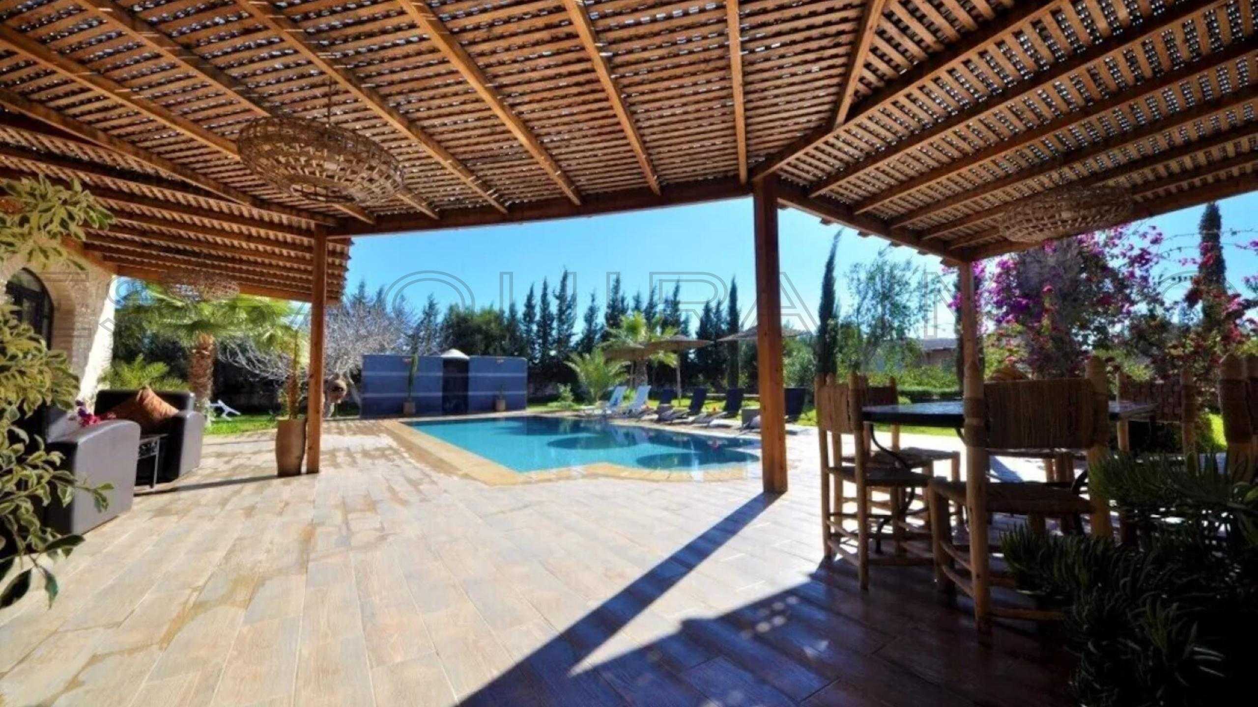 villa référence 2501