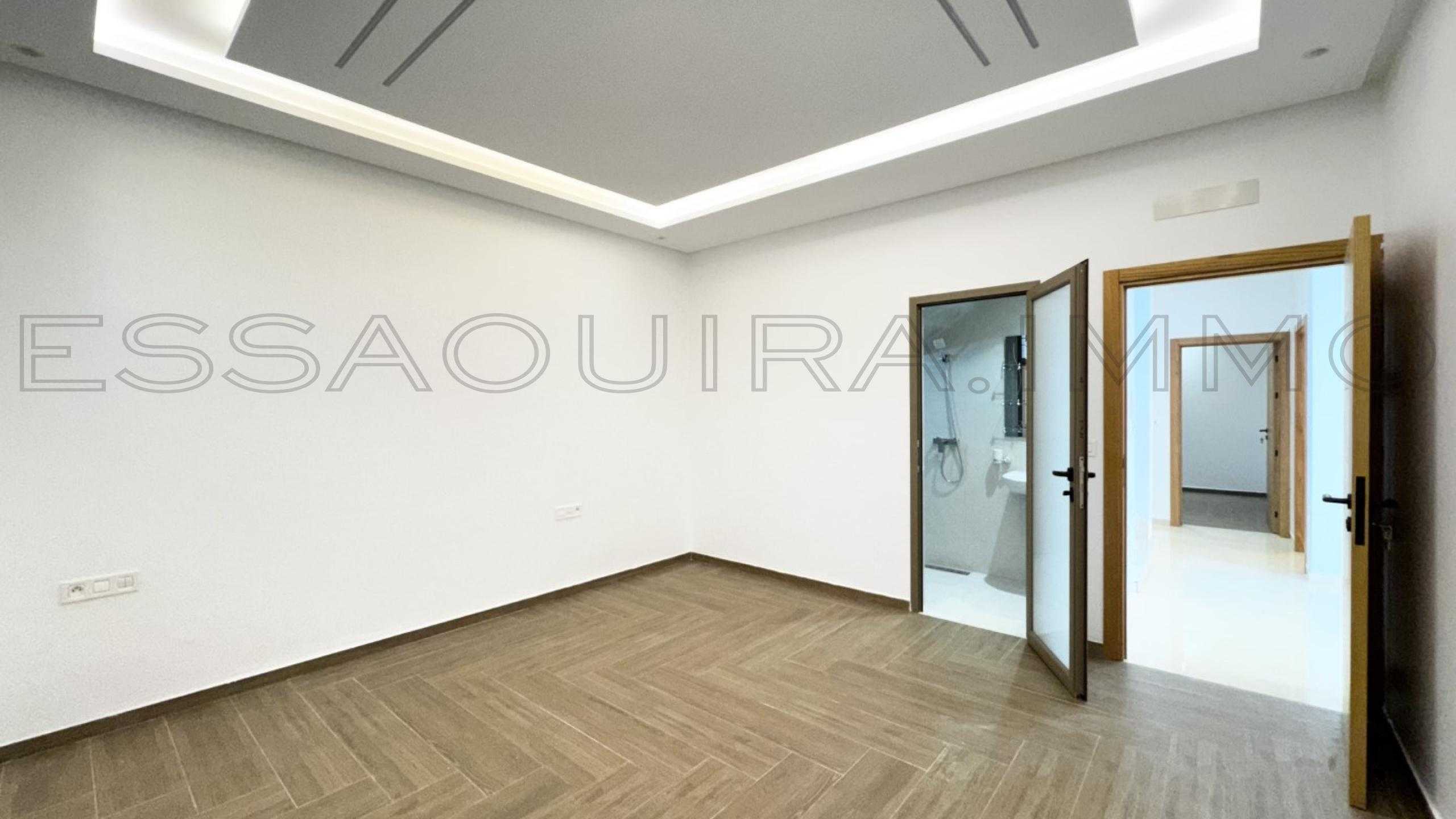 appartement avec 2 chambres et 2 salles de bain