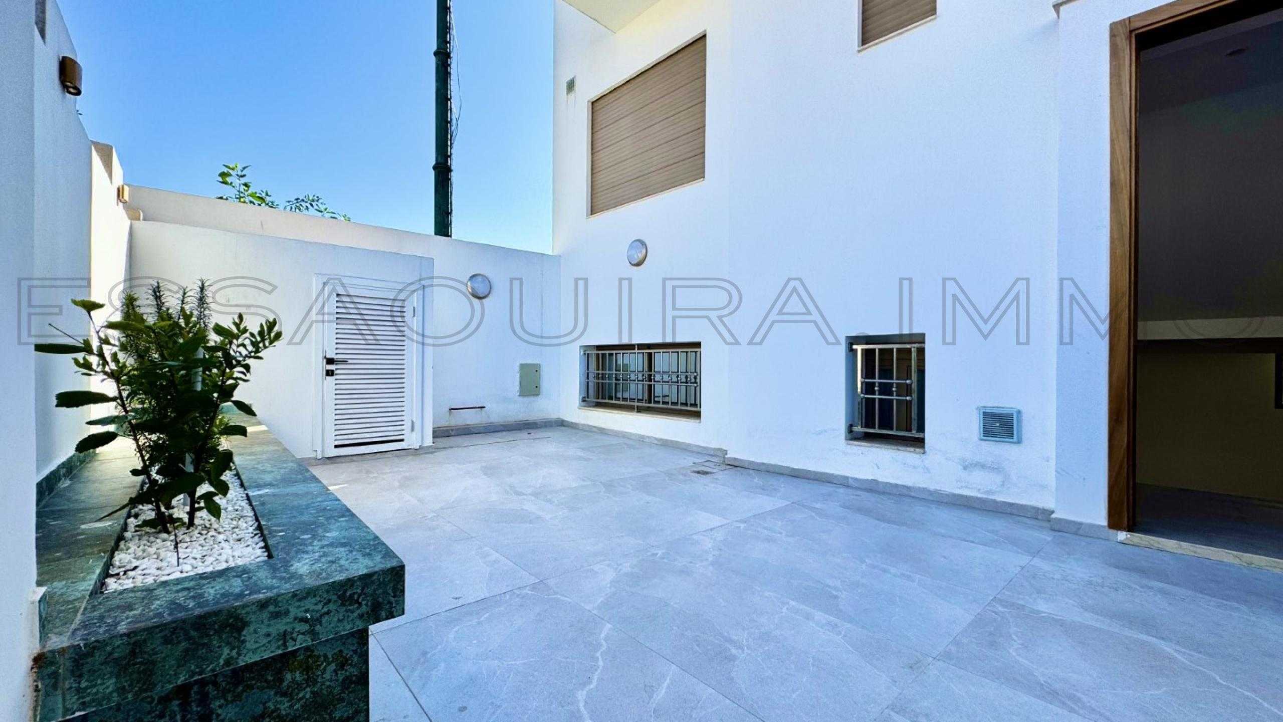 appartement avec 2 chambres et 2 salles de bain