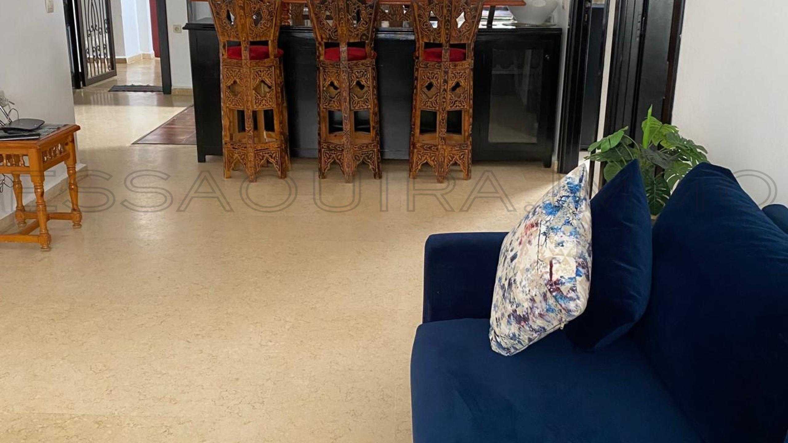 appartement avec 2 chambres et 2 salles de bain