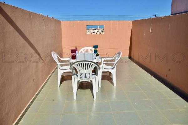 Appartement meublé avec terrasse privative – Erraounak