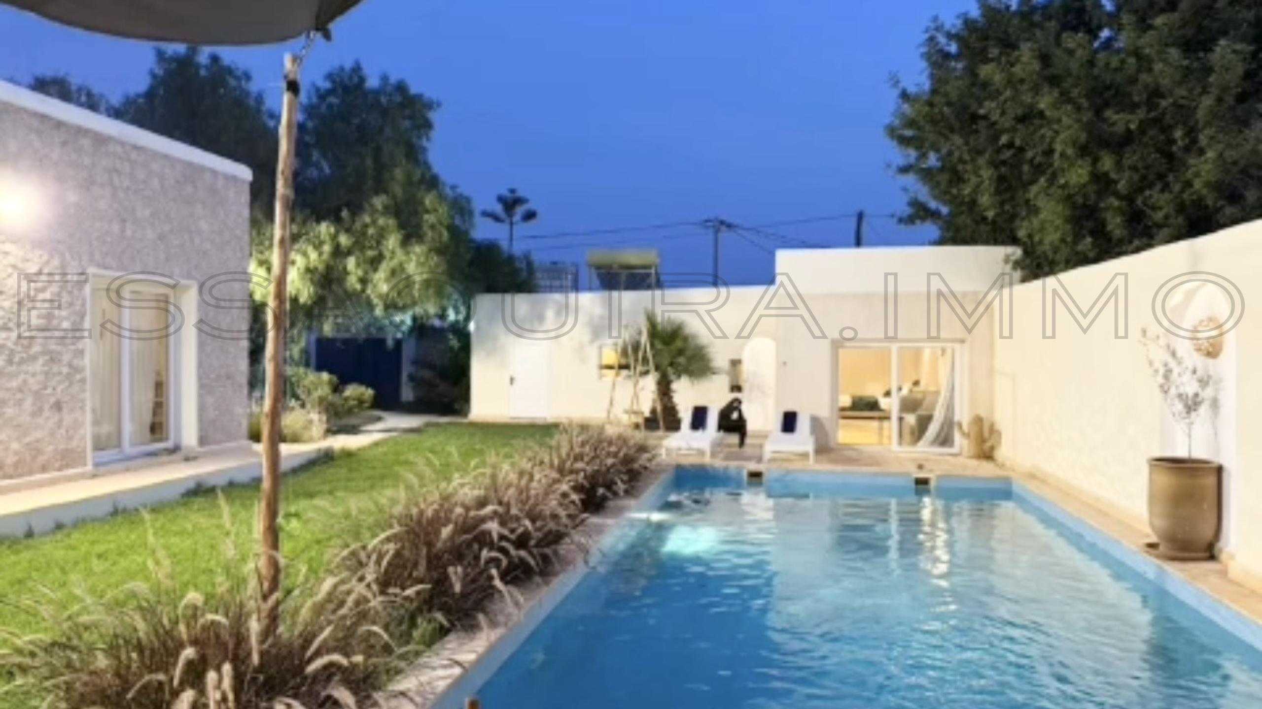 villa référence 2528